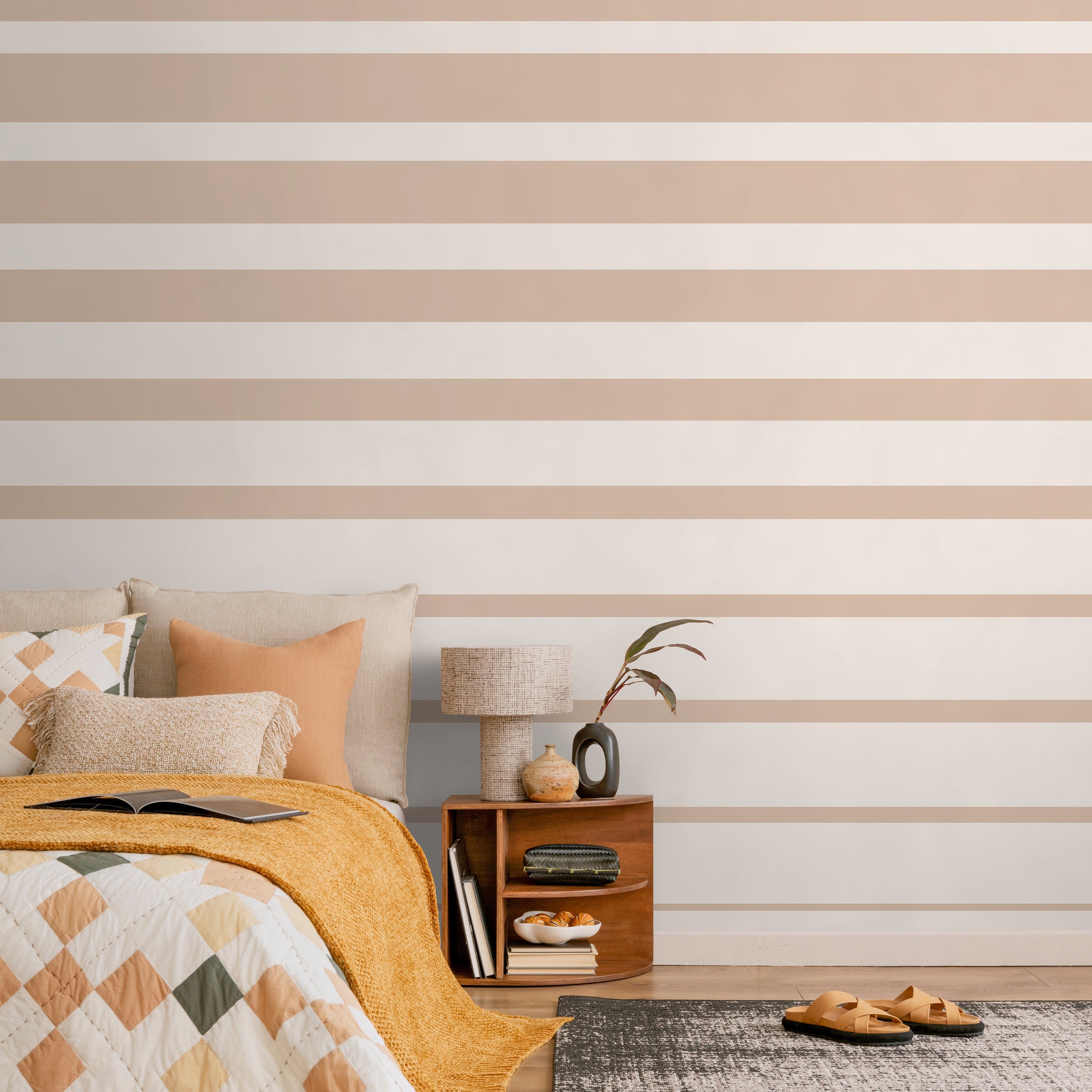 Striped Wallpaper With A Minimalist Motif In Beige And Taupe - D730