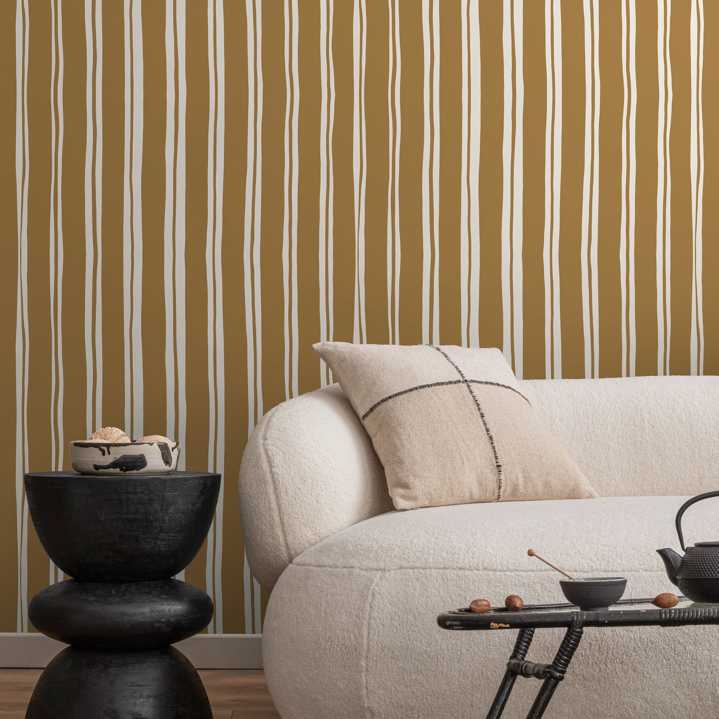 Striped Wallpaper With Organic Wavy Lines In Mustard And Off-white - D767