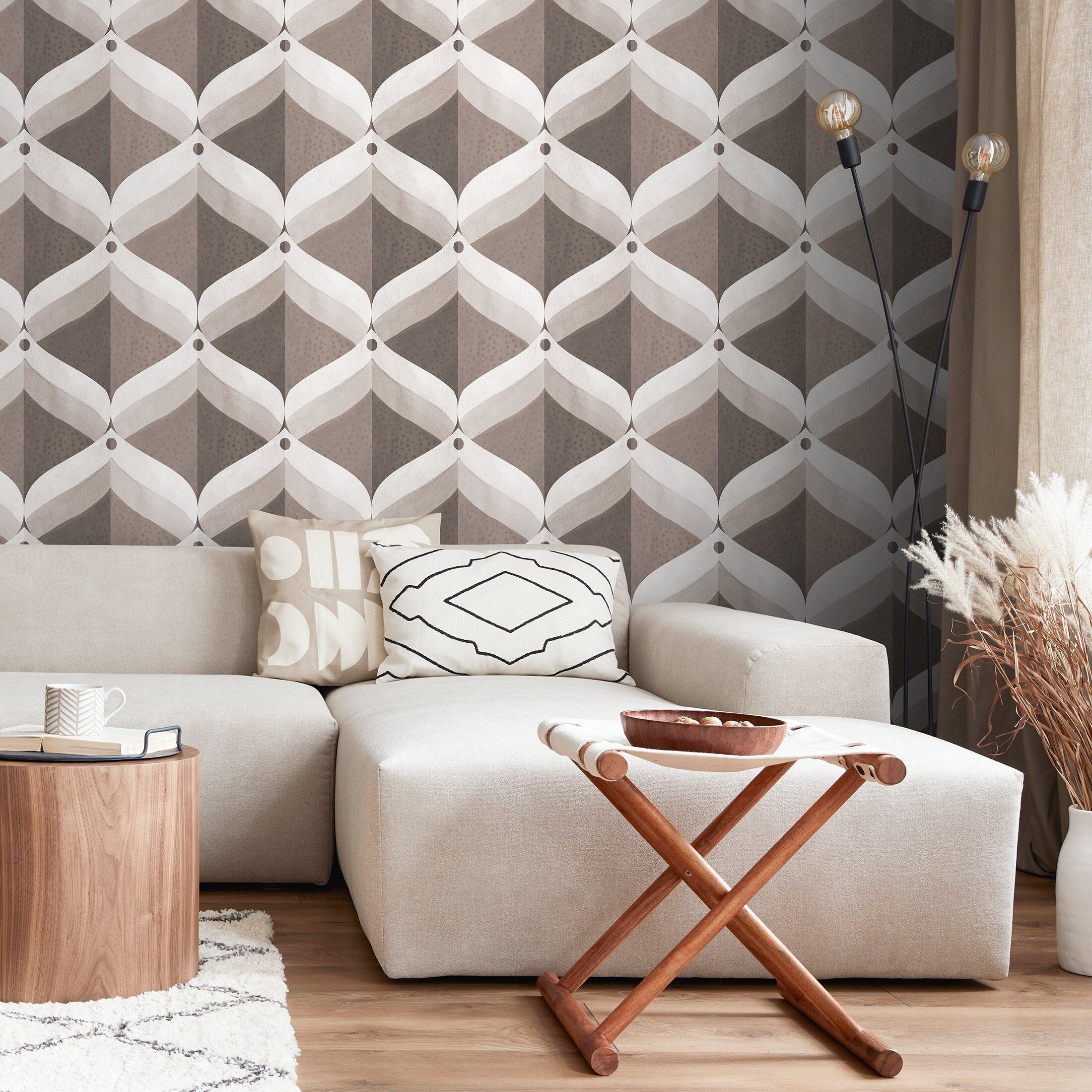 Art Deco Wallpaper With A Geometric Ogee Motif In Brown And Gray - X021