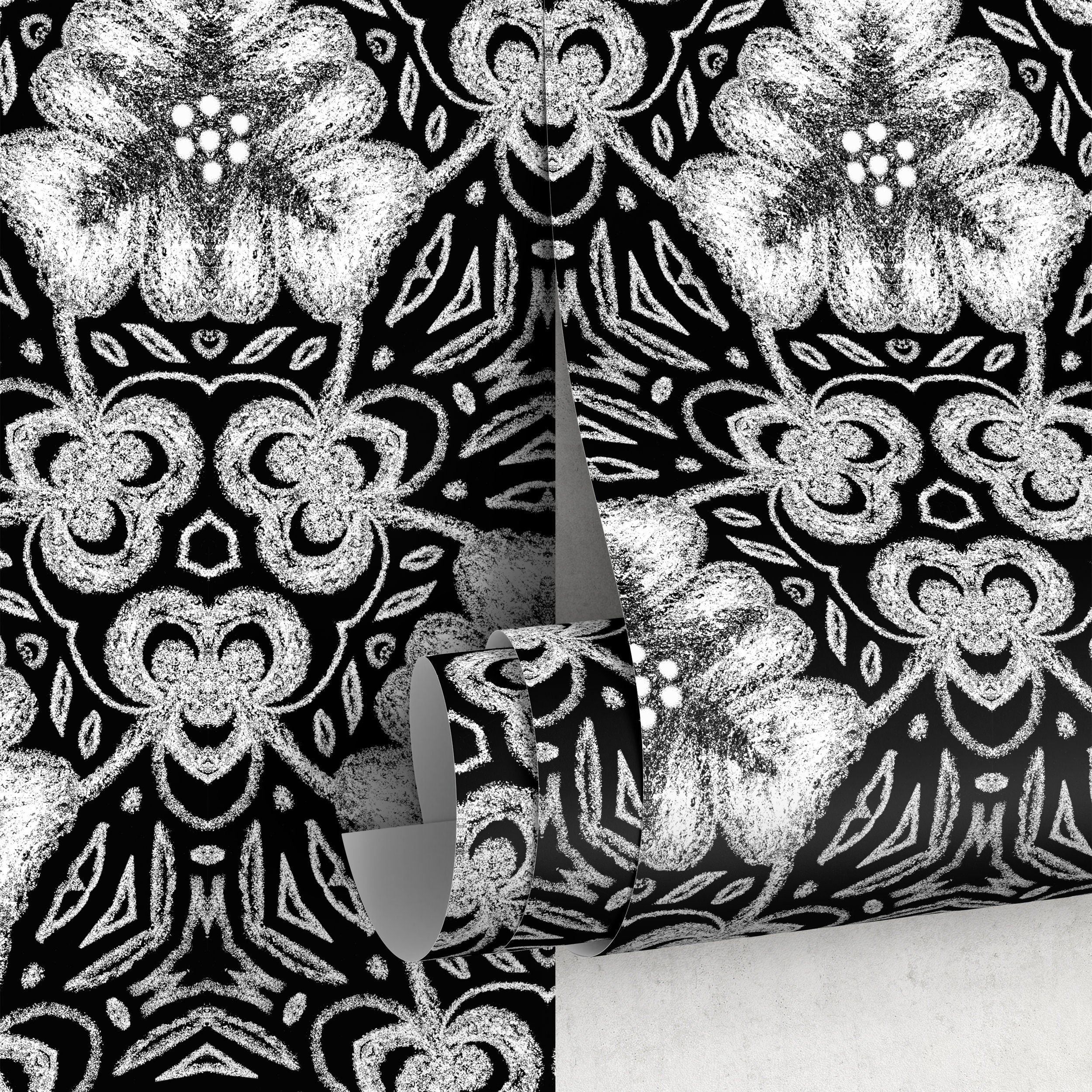 Damask Wallpaper With A Chalk-style Floral Motif In Black And White - X079
