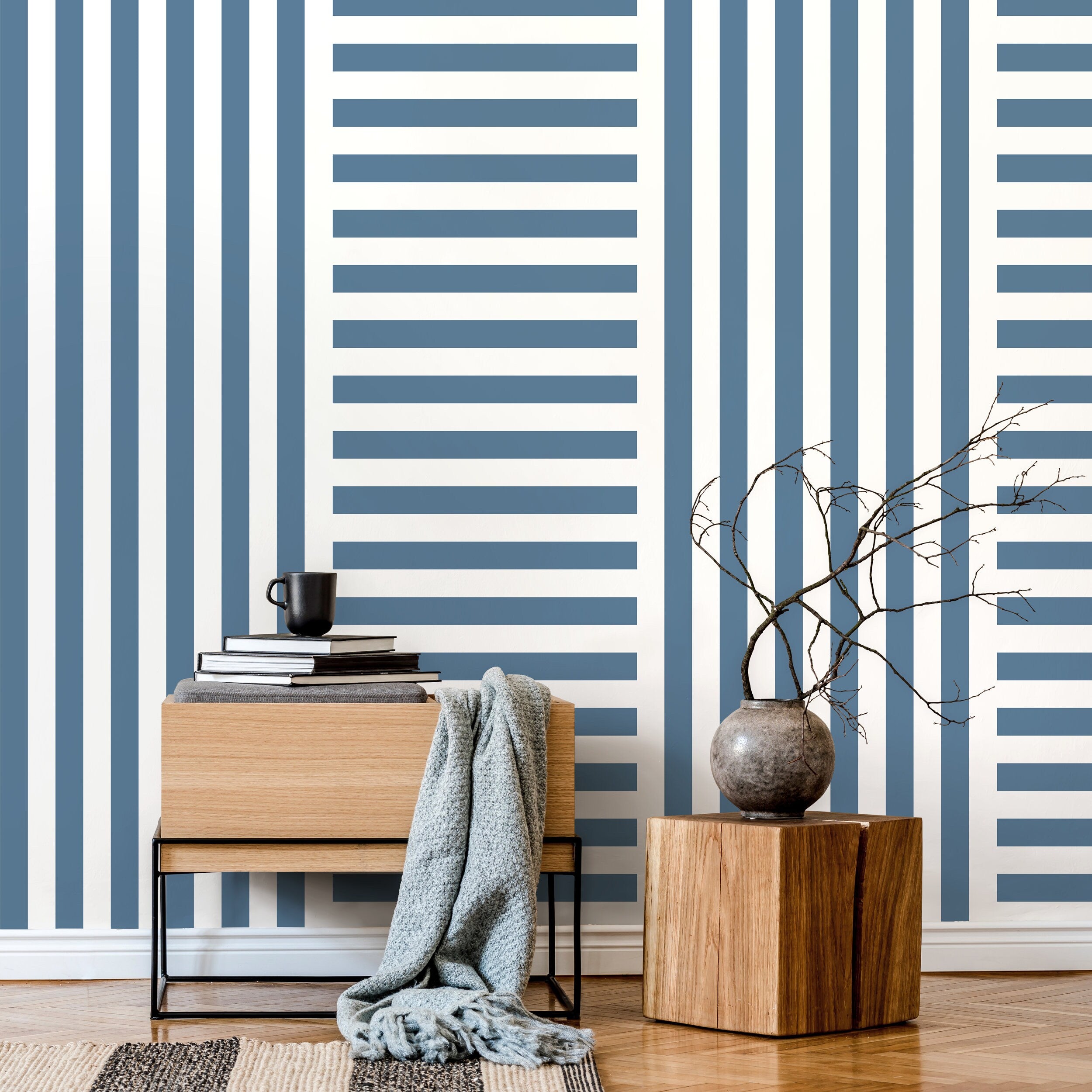 Geometric Wallpaper With Alternating Stripes In Blue And White - D738