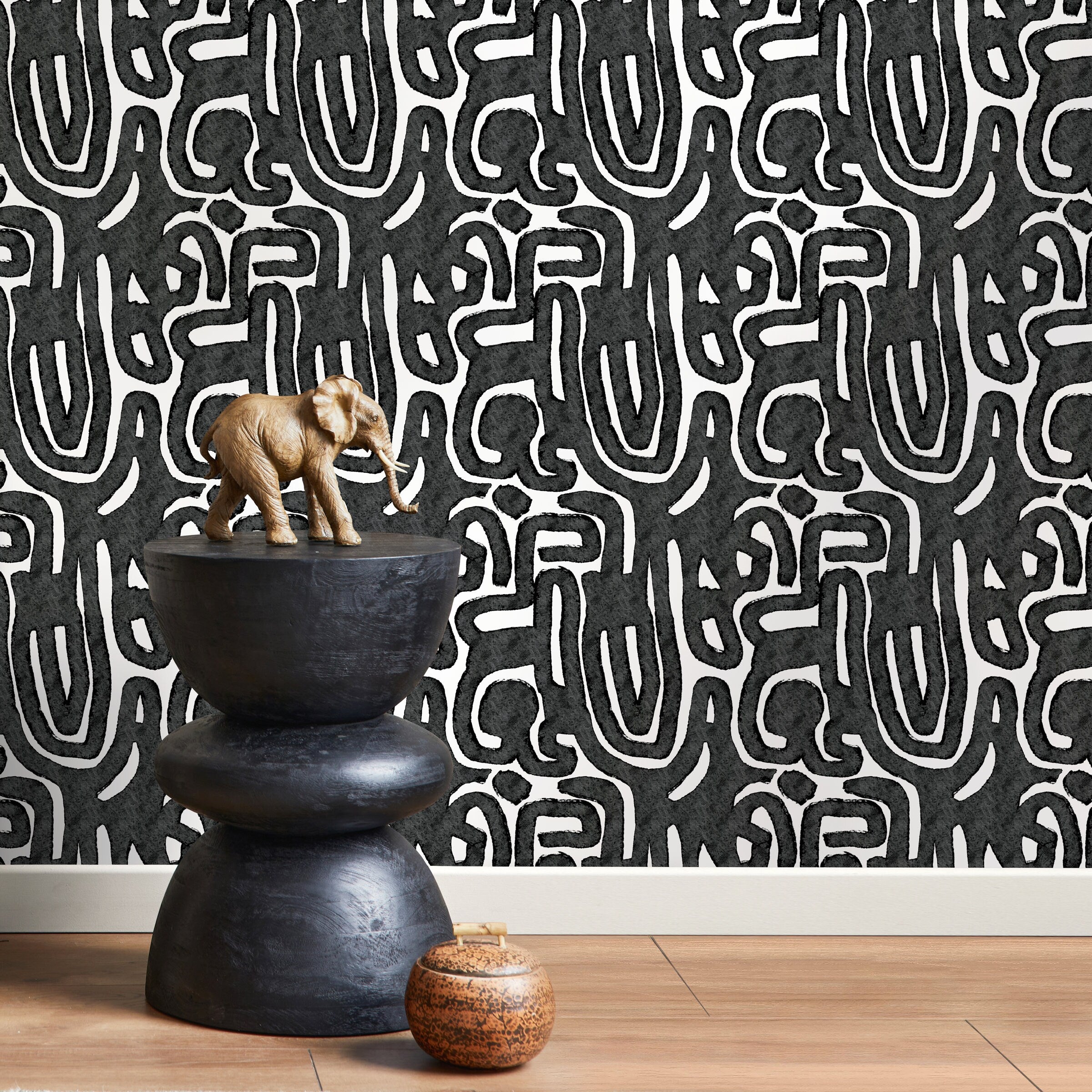 Abstract Wallpaper Featuring Bold Tribal Linework In Black And White - X103