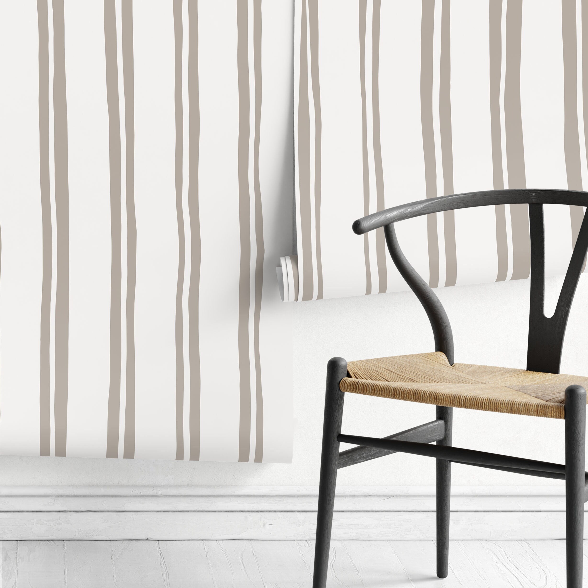 Striped Wallpaper With Wavy Hand-drawn Lines In Taupe - D763