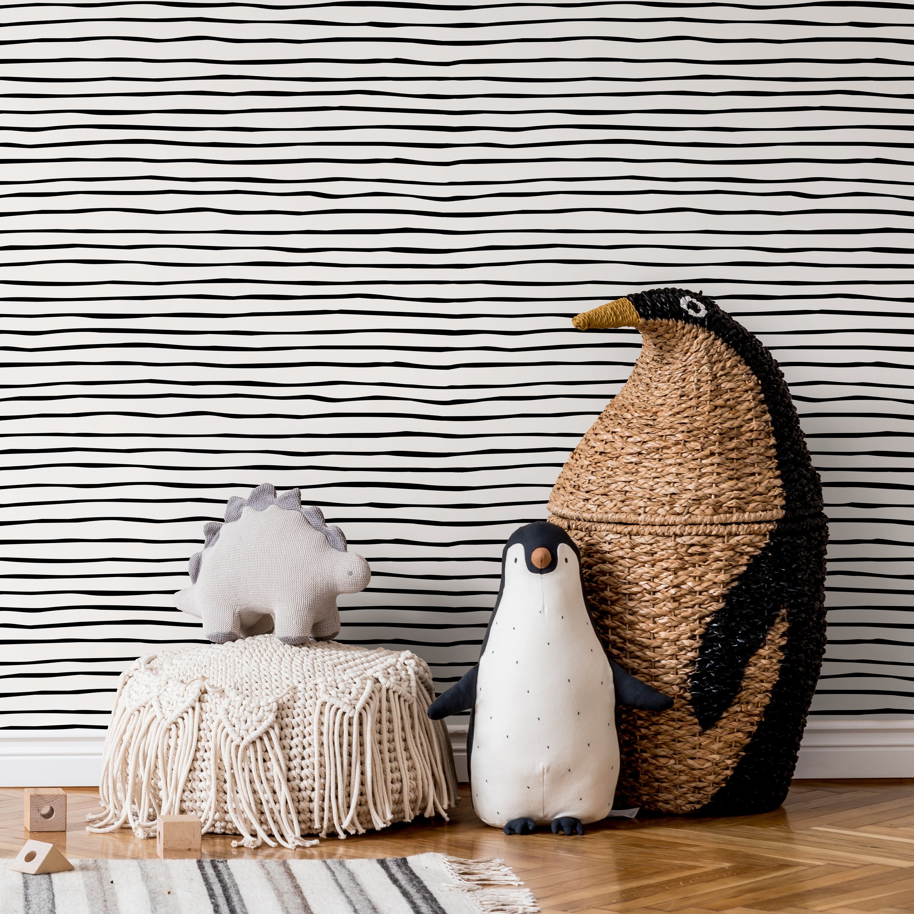 Abstract Wallpaper With Hand-drawn Stripes In Black And White - D772