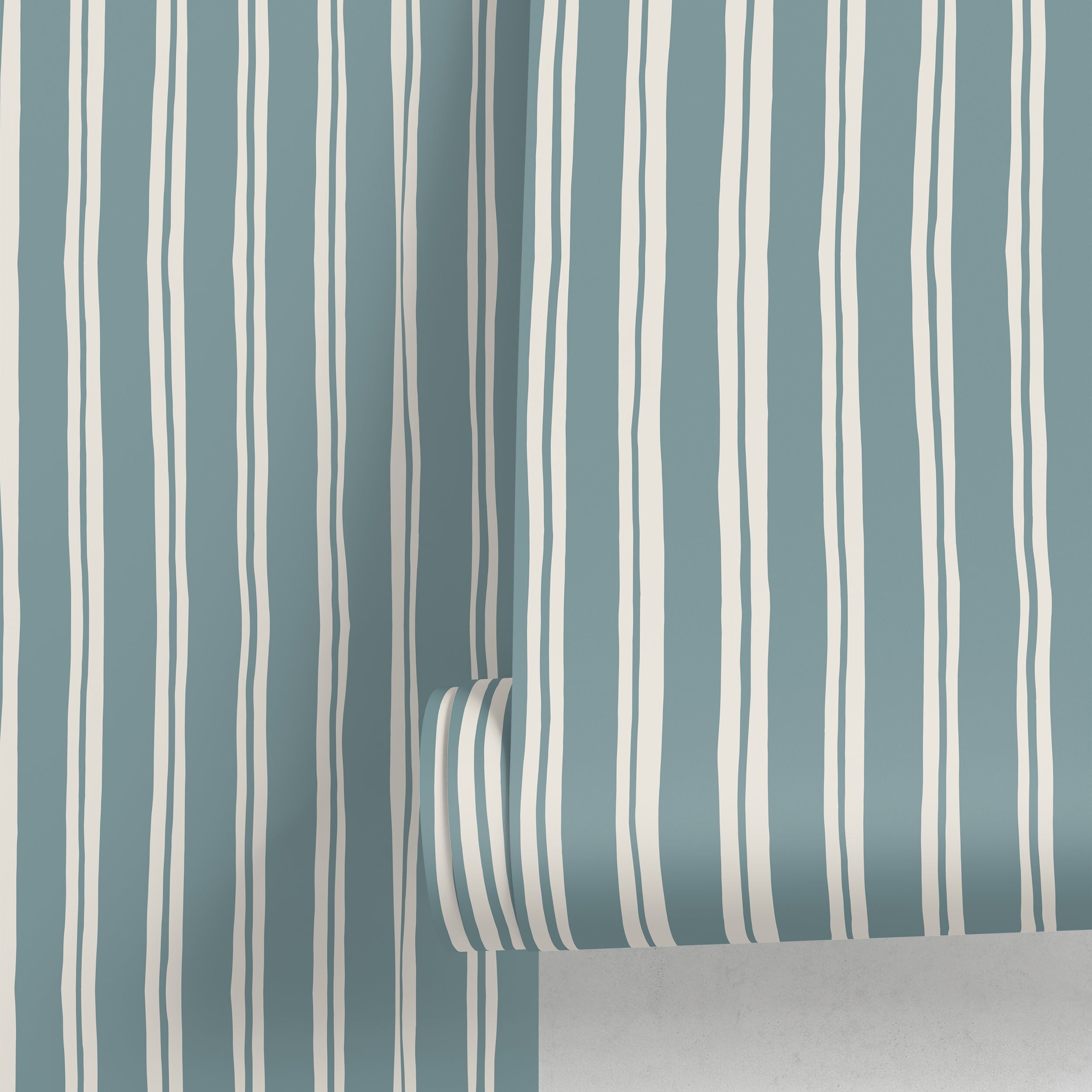 Striped Wallpaper With Organic Wavy Lines In Light Blue And Cream - D765