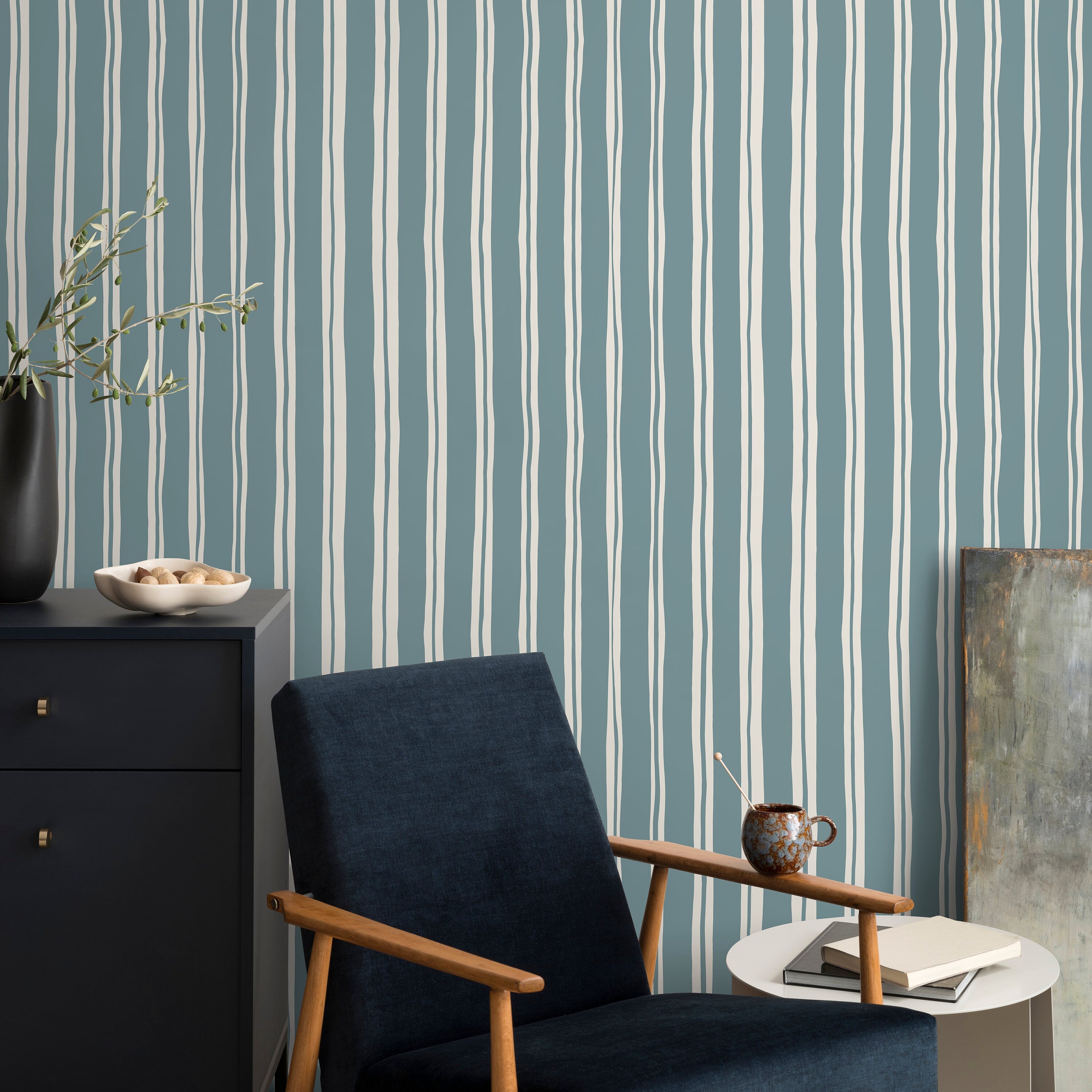 Striped Wallpaper With Organic Wavy Lines In Light Blue And Cream - D765