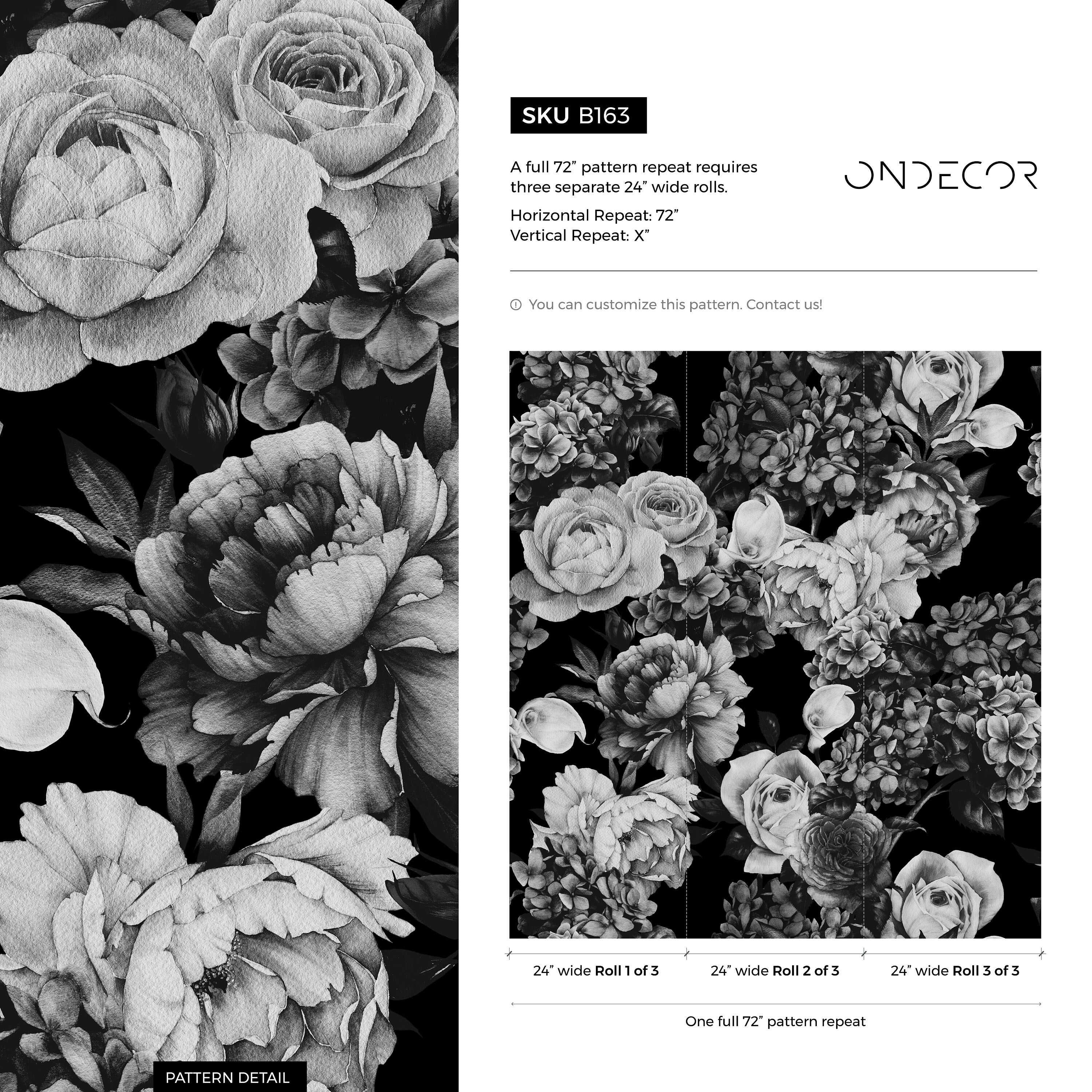Floral Wallpaper Featuring A Vintage Rose Bouquet In Black And White - B163
