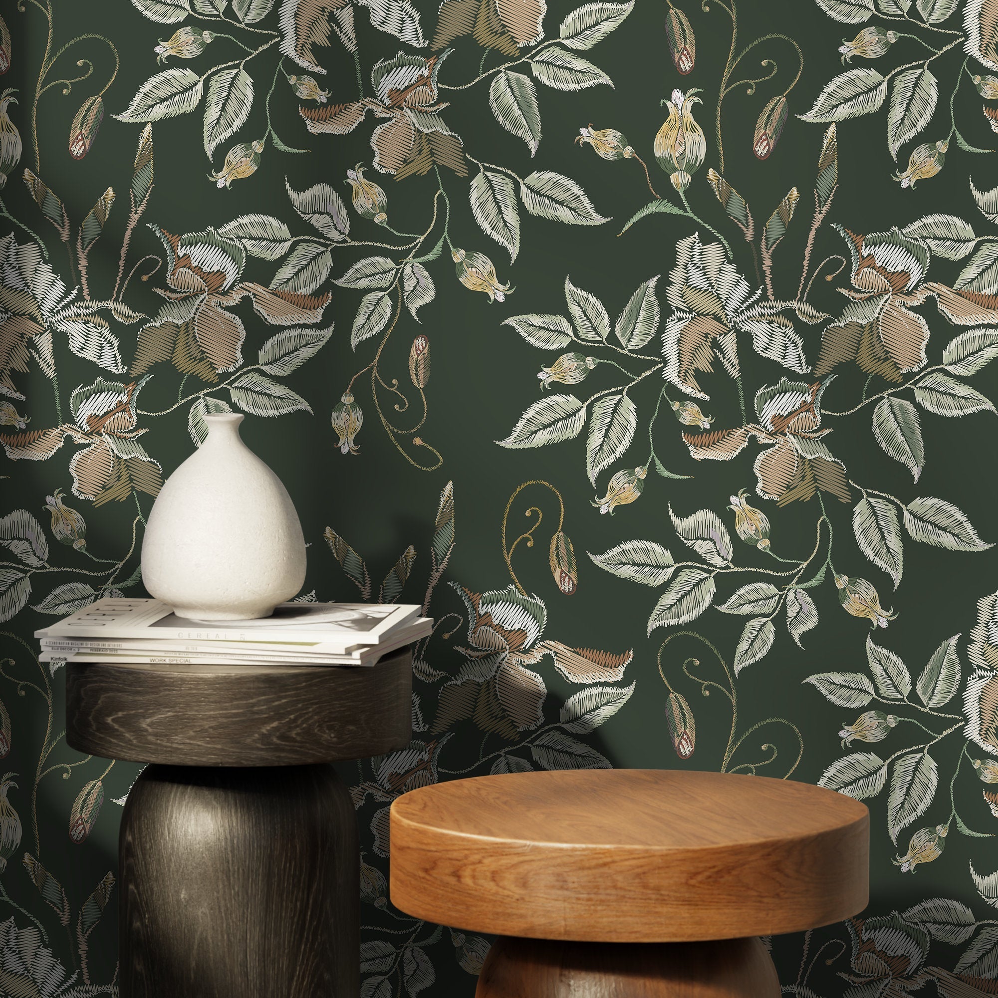 Floral Wallpaper With An Embroidered Motif In Green, Beige, And White - D869