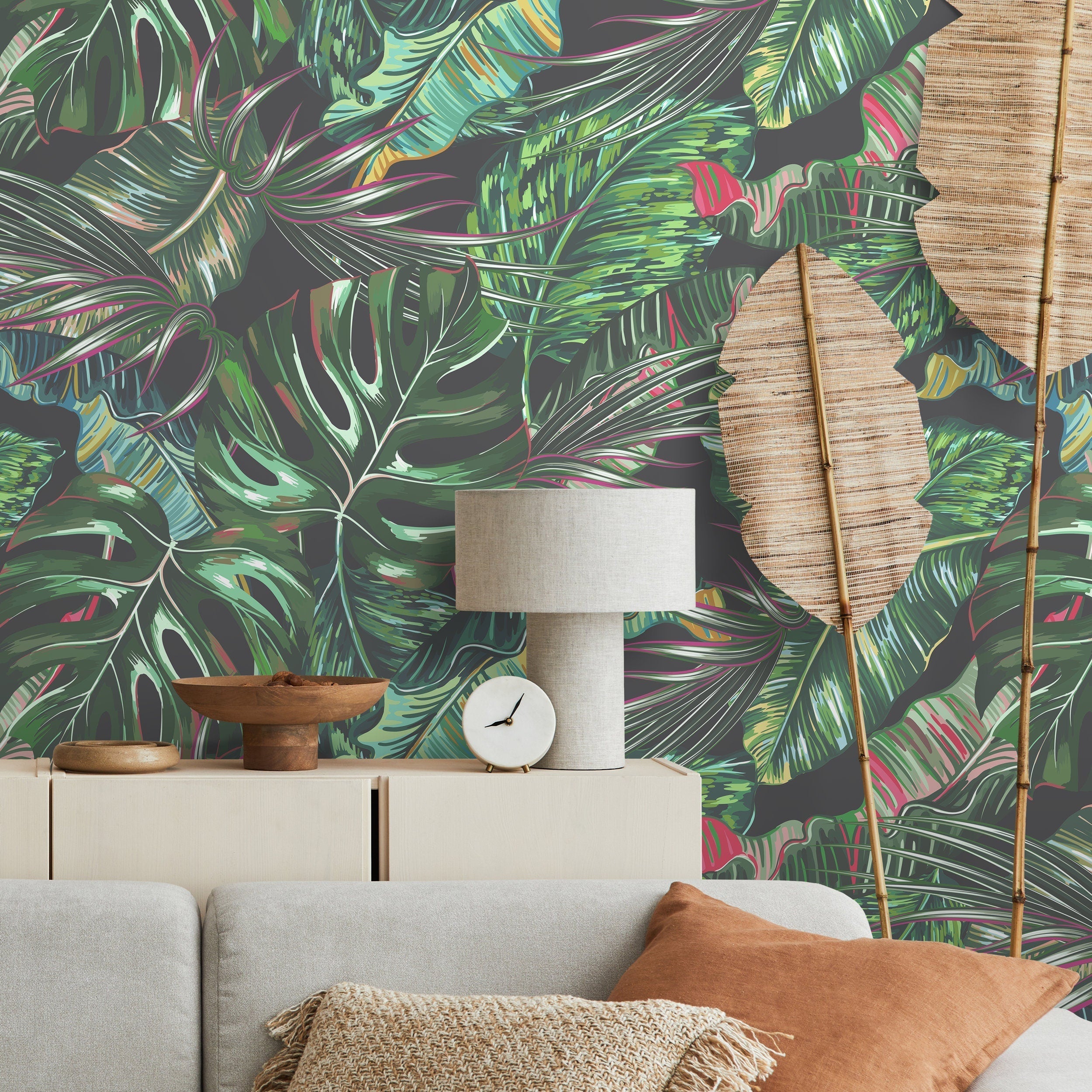 Tropical Wallpaper With A Lush Jungle Leaf Motif In Green And Pink - A777