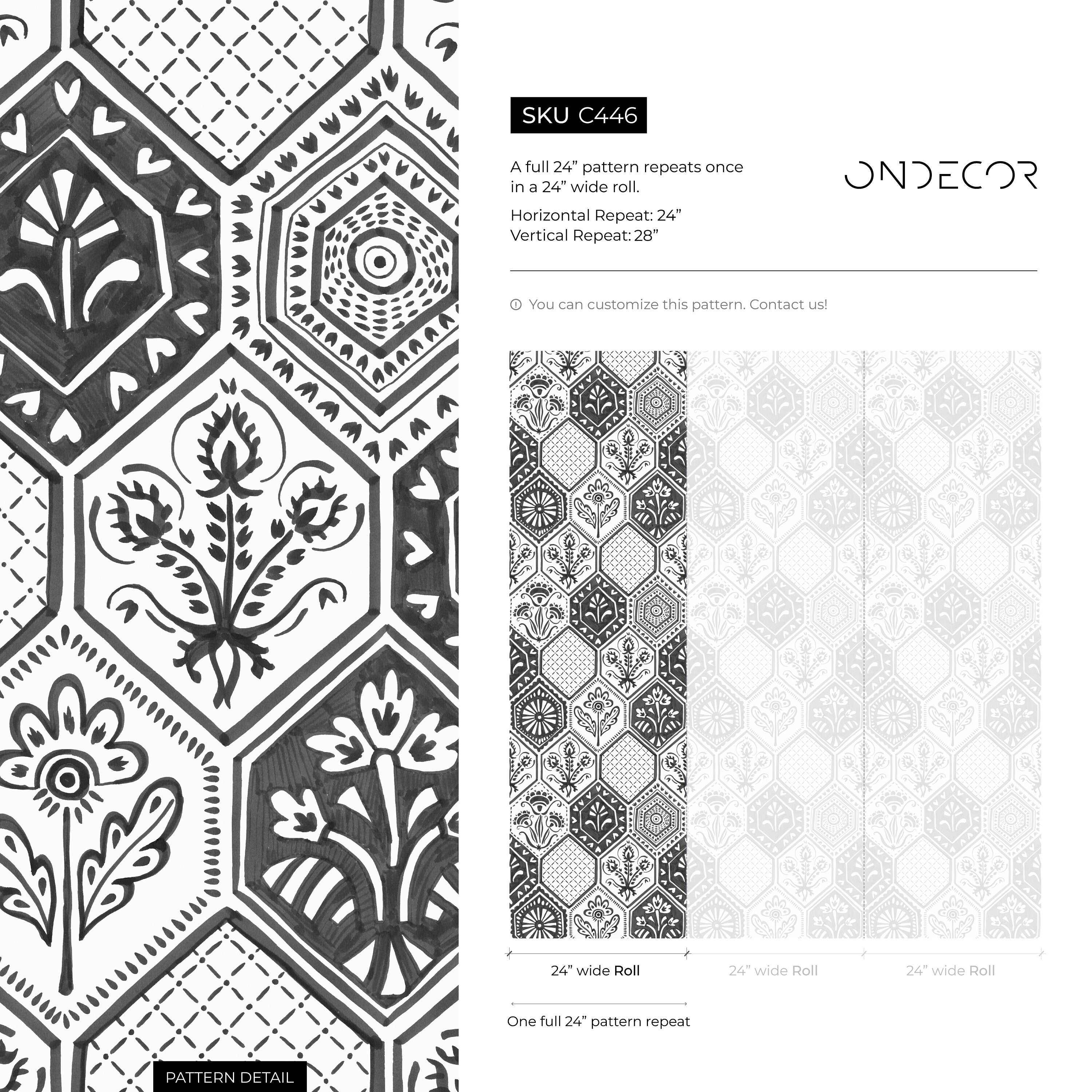 Damask Wallpaper Featuring Intricate Hexagonal Tiles In Black And White - C446