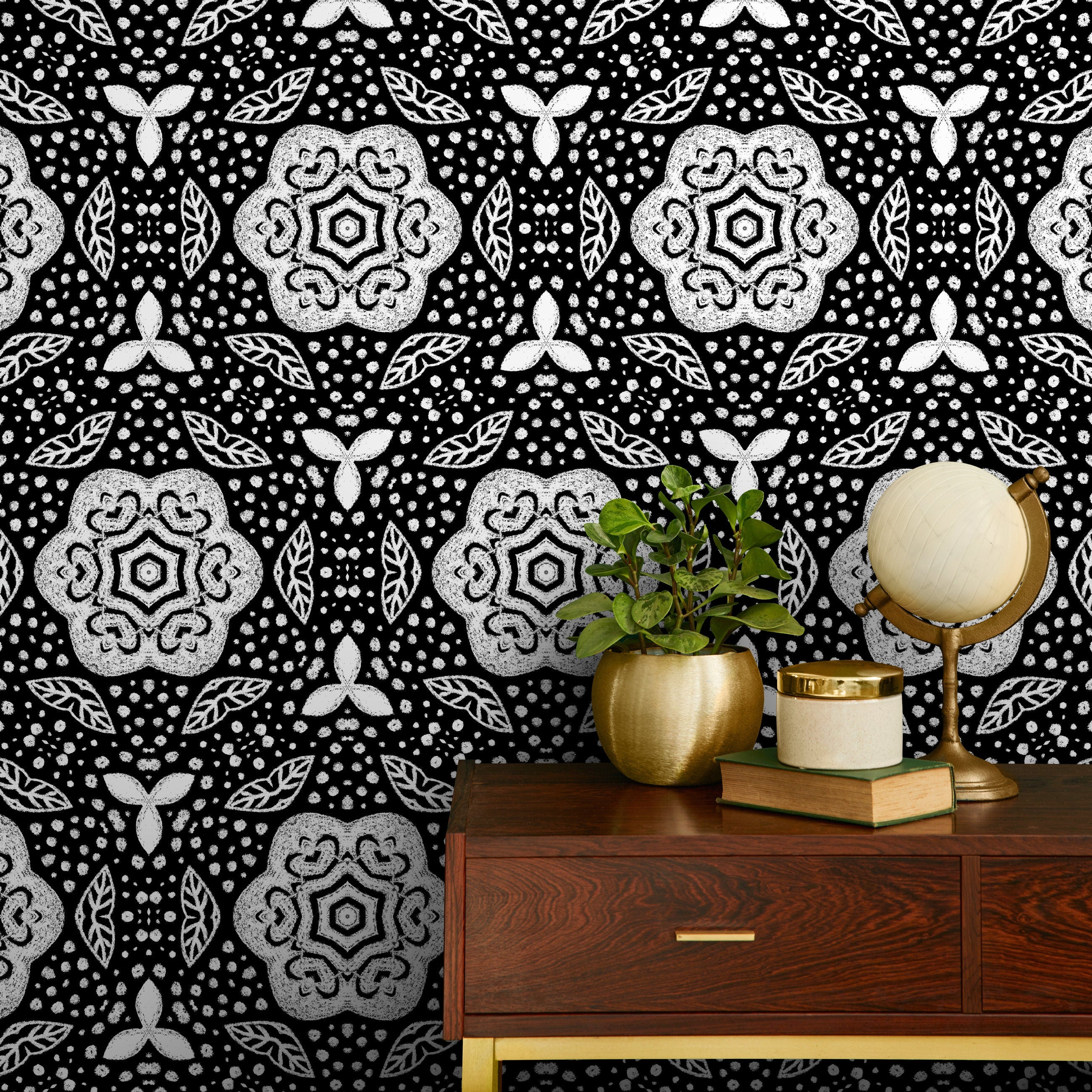 Mandala Wallpaper With An Intricate Medallion Motif In Black And White - X099