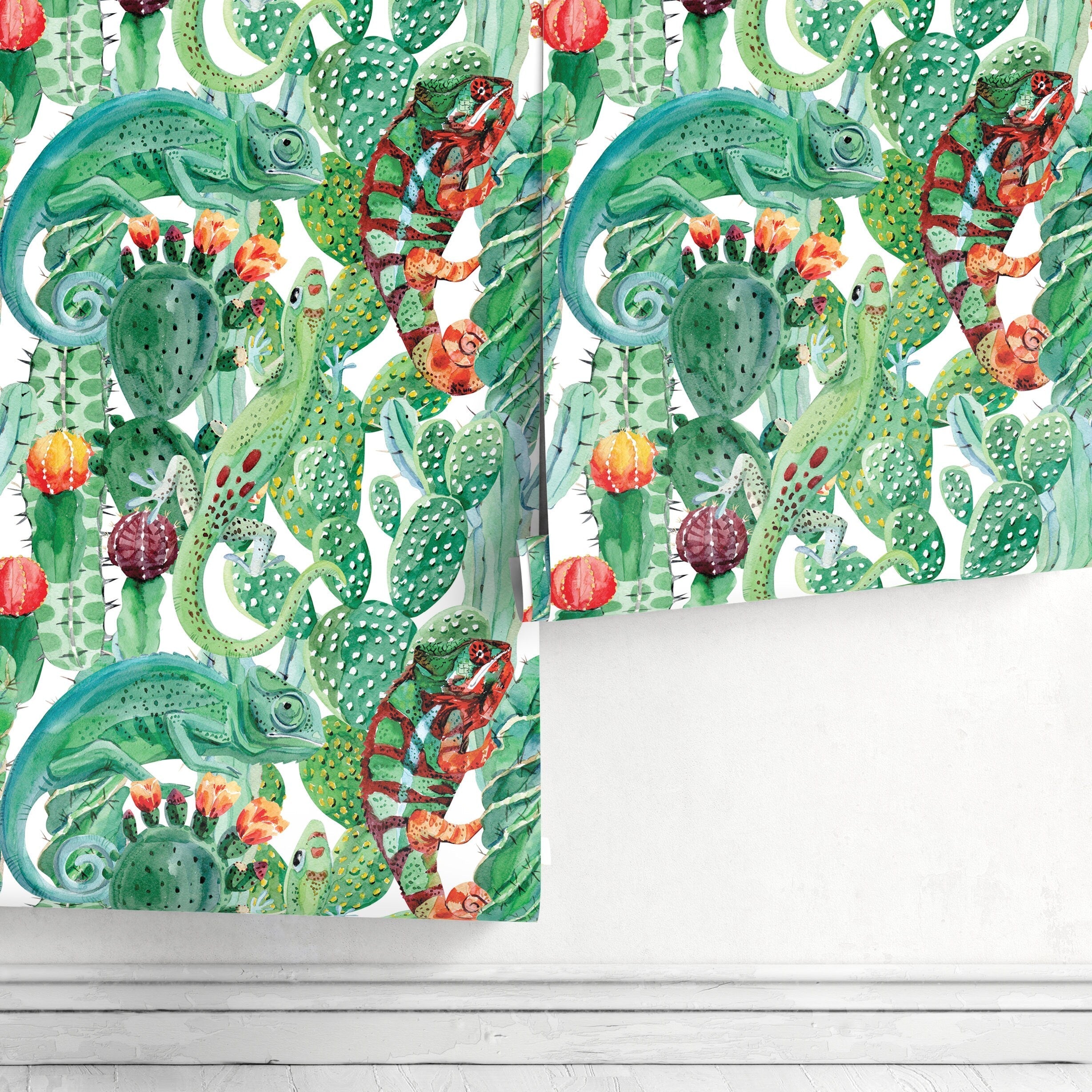 Tropical Wallpaper Featuring Chameleons And Cacti In Green, Orange, And Red - A315