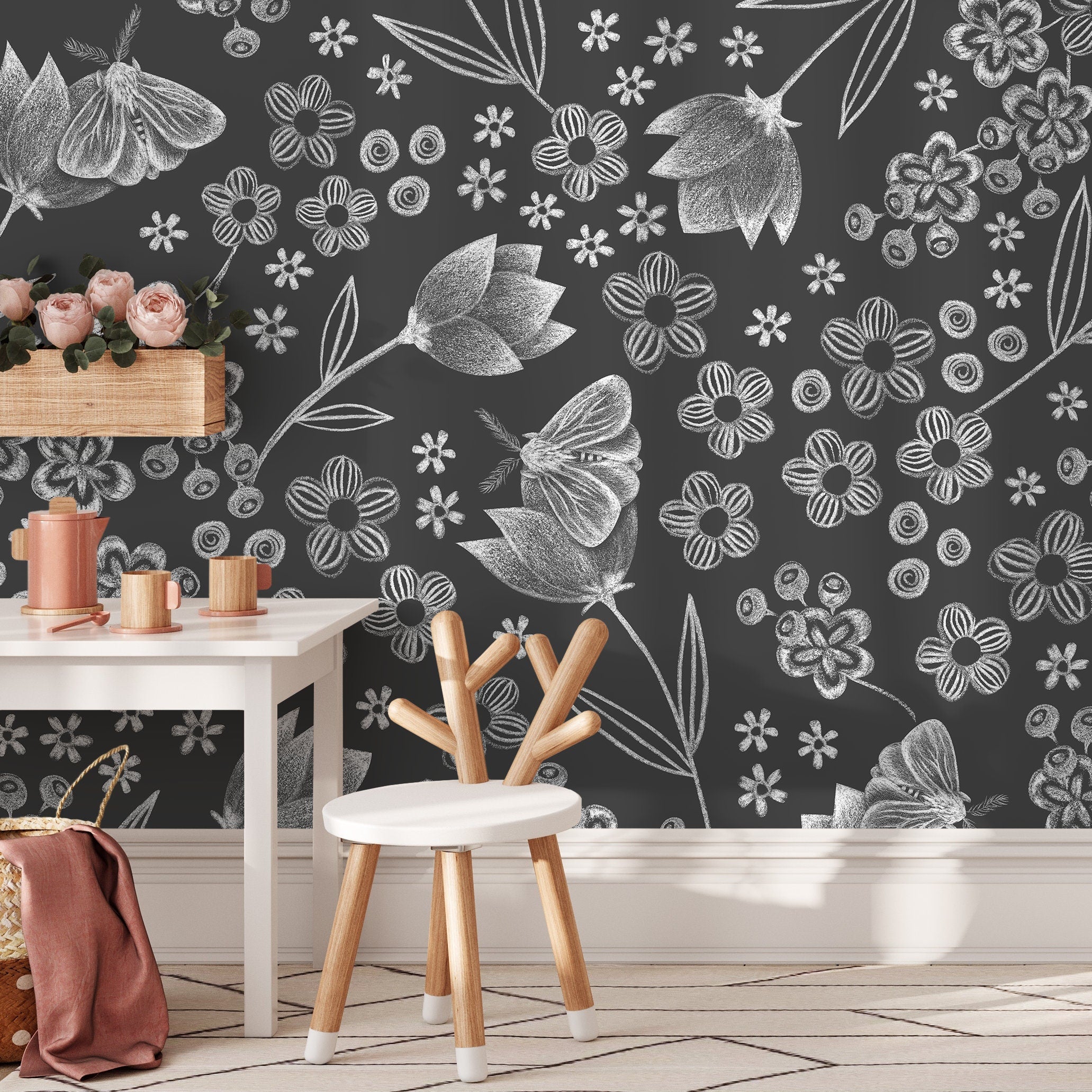 Botanical Wallpaper With Chalk-drawn Florals And Moths In Black And White - X086