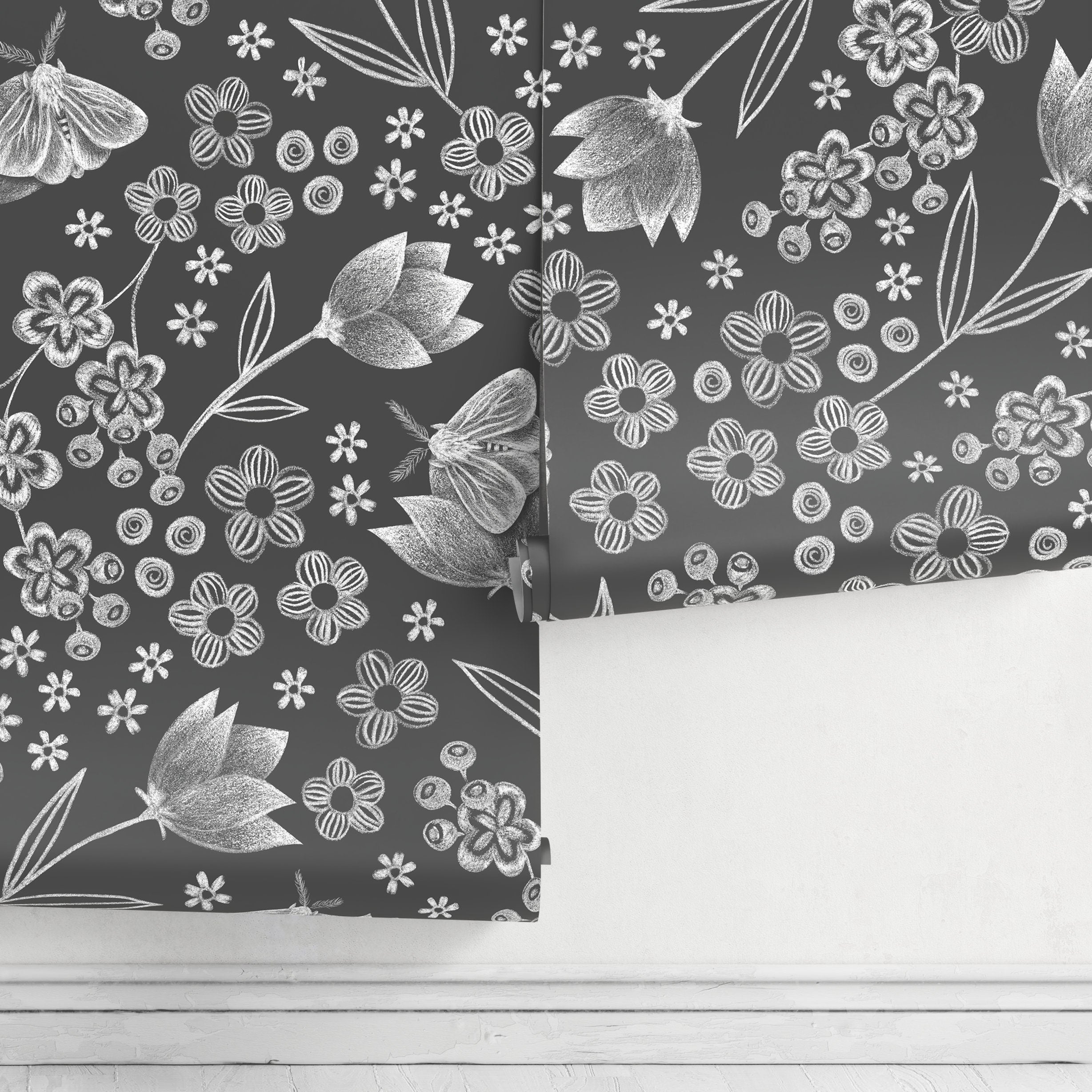 Botanical Wallpaper With Chalk-drawn Florals And Moths In Black And White - X086