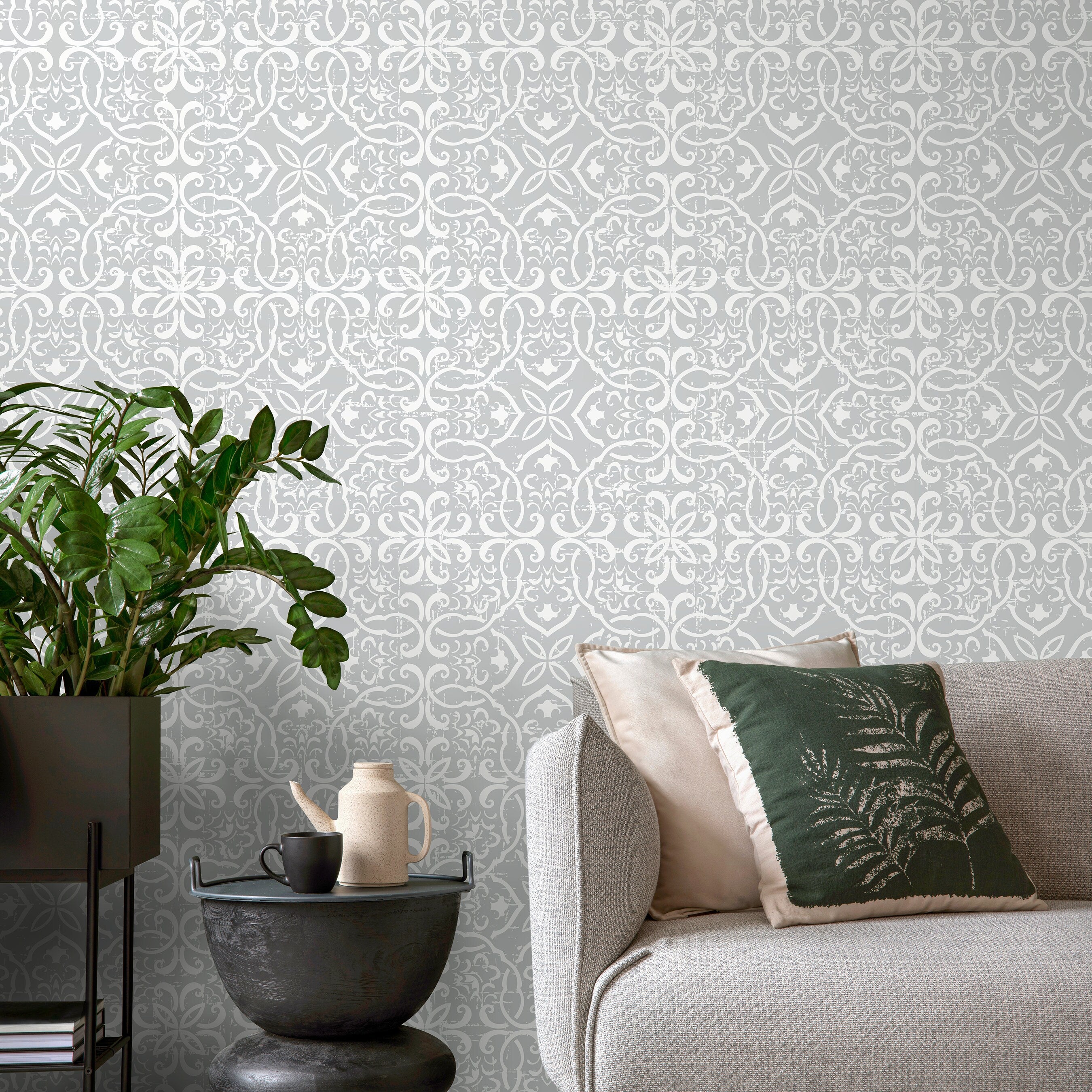 Tile Wallpaper With A Distressed Damask Motif In Gray And White - A610