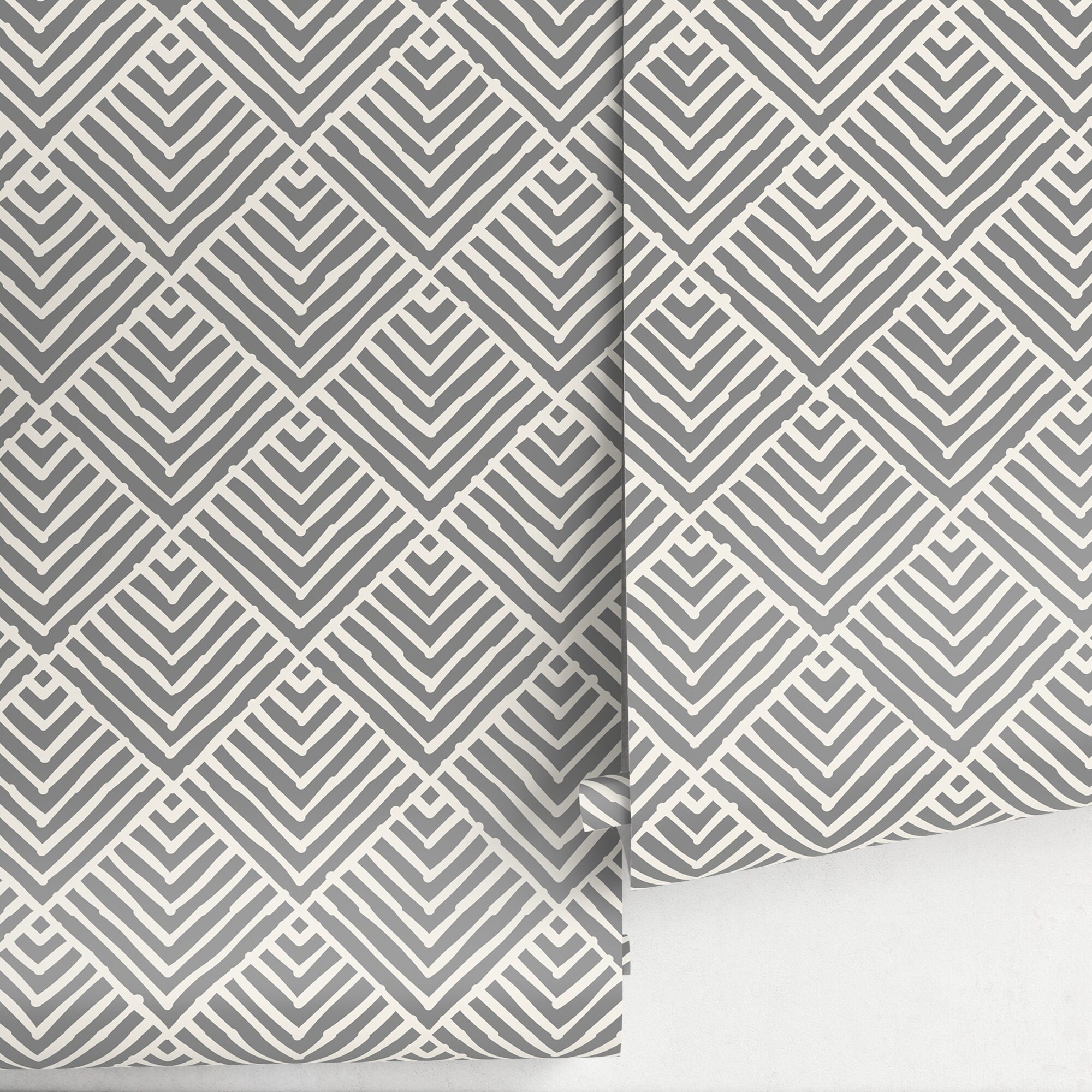 Geometric Wallpaper With A Hand-drawn Diamond Pattern In Gray And White - A465