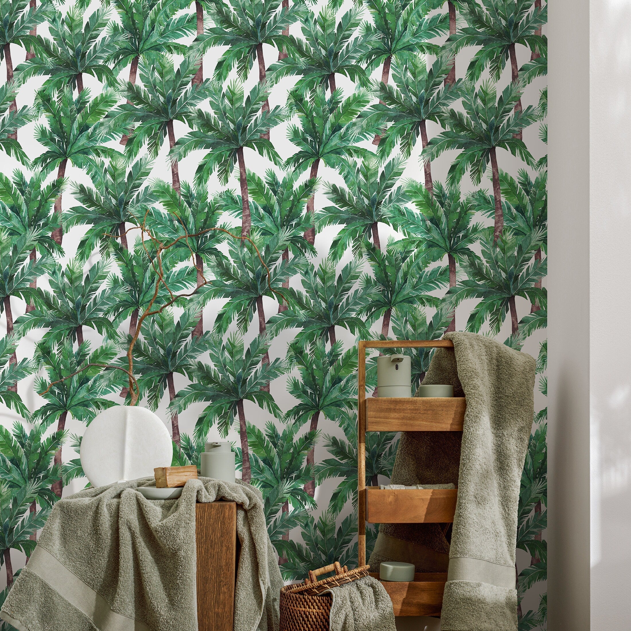 Tropical Wallpaper With A Watercolor Palm Tree Motif In Green And Brown - A019
