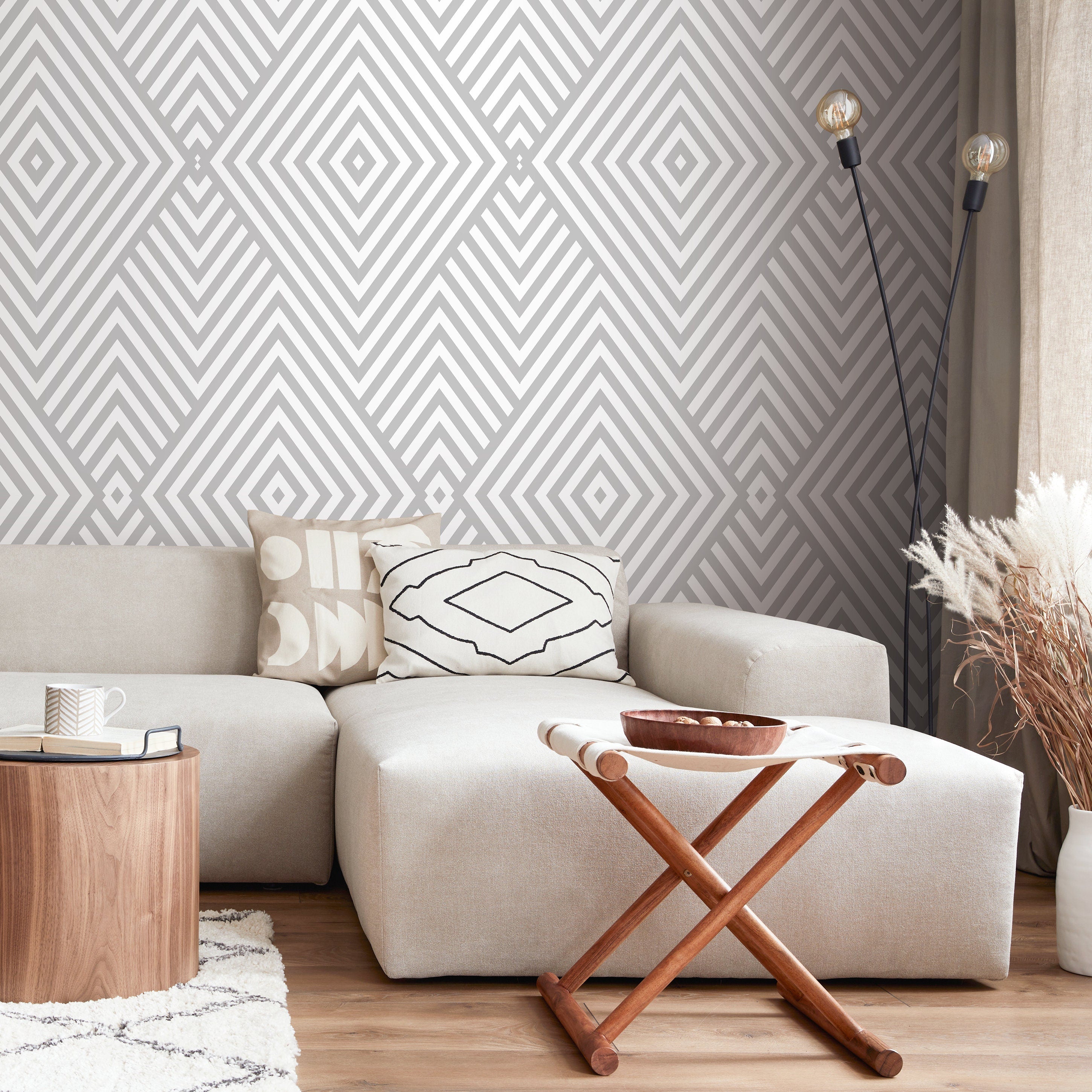 Geometric Wallpaper With A Minimalist Diamond Motif In Gray And White - A335