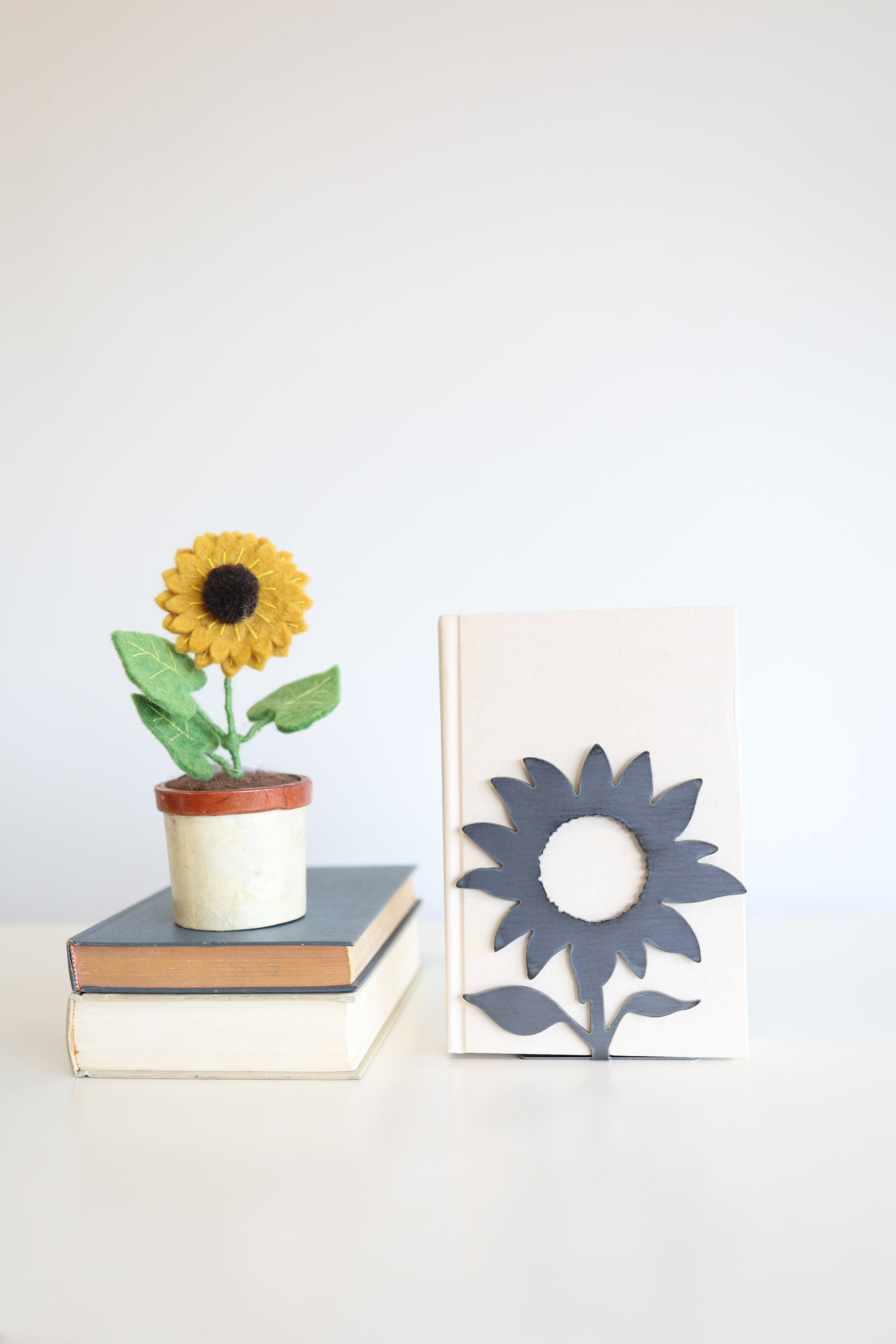 Sunflower Bookend