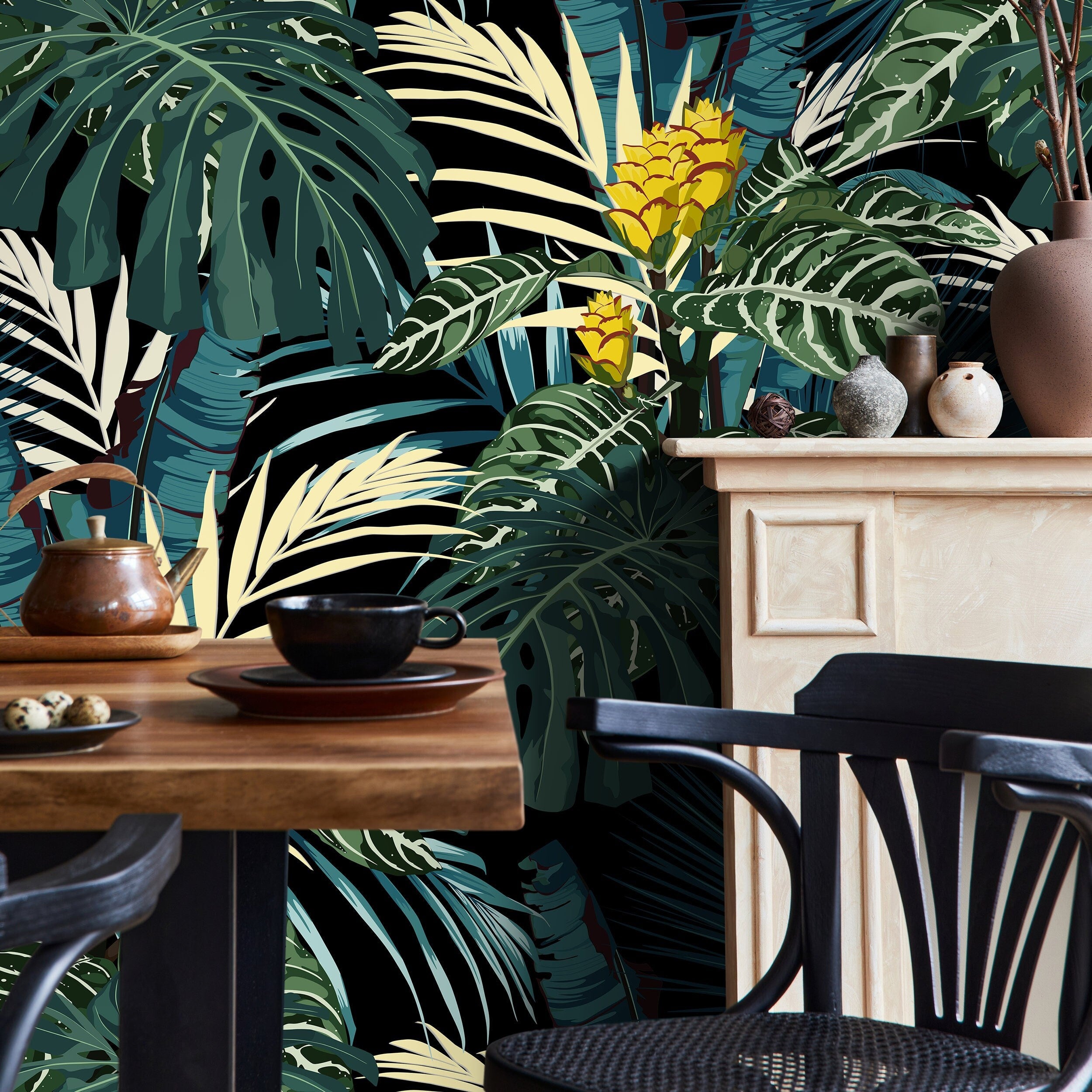 Tropical Wallpaper With Lush Jungle Foliage In Green, Yellow, And Black - A800