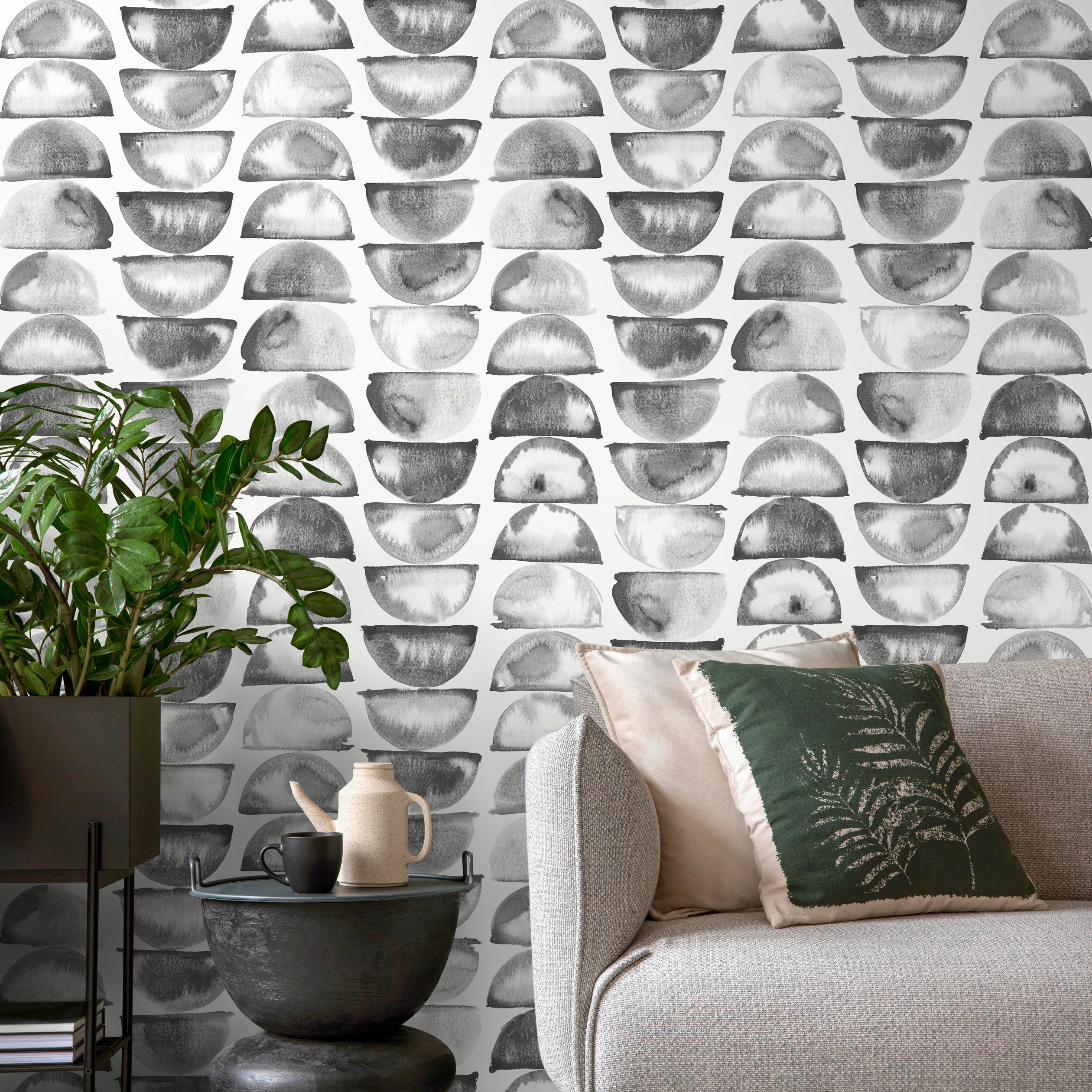 Geometric Wallpaper With A Watercolor Half-moon Motif In Gray And Black - A348