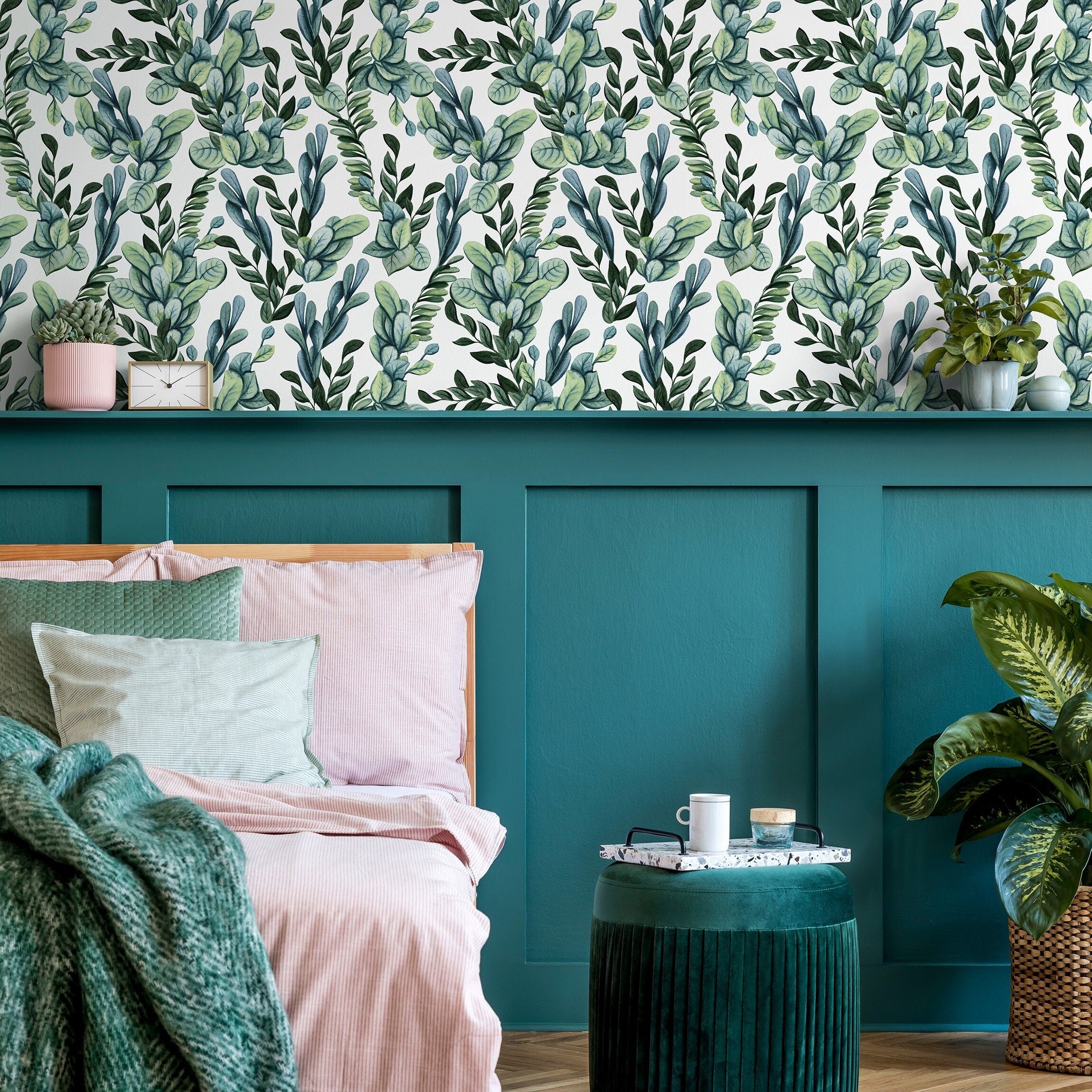 Botanical Wallpaper With Lush Greenery In Green And Teal - A757