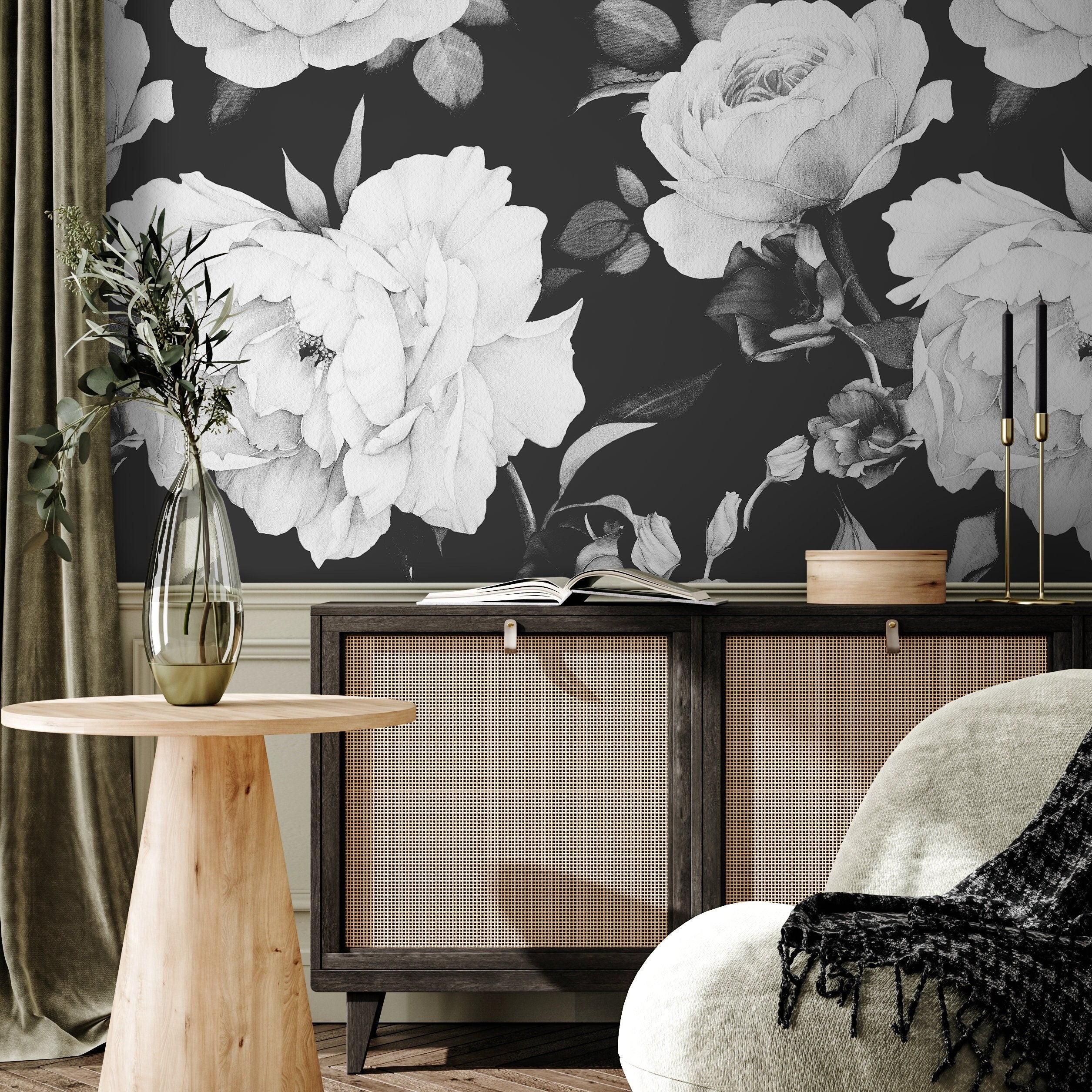 Floral Wallpaper With Large Vintage Roses In Black, White, And Gray - A357