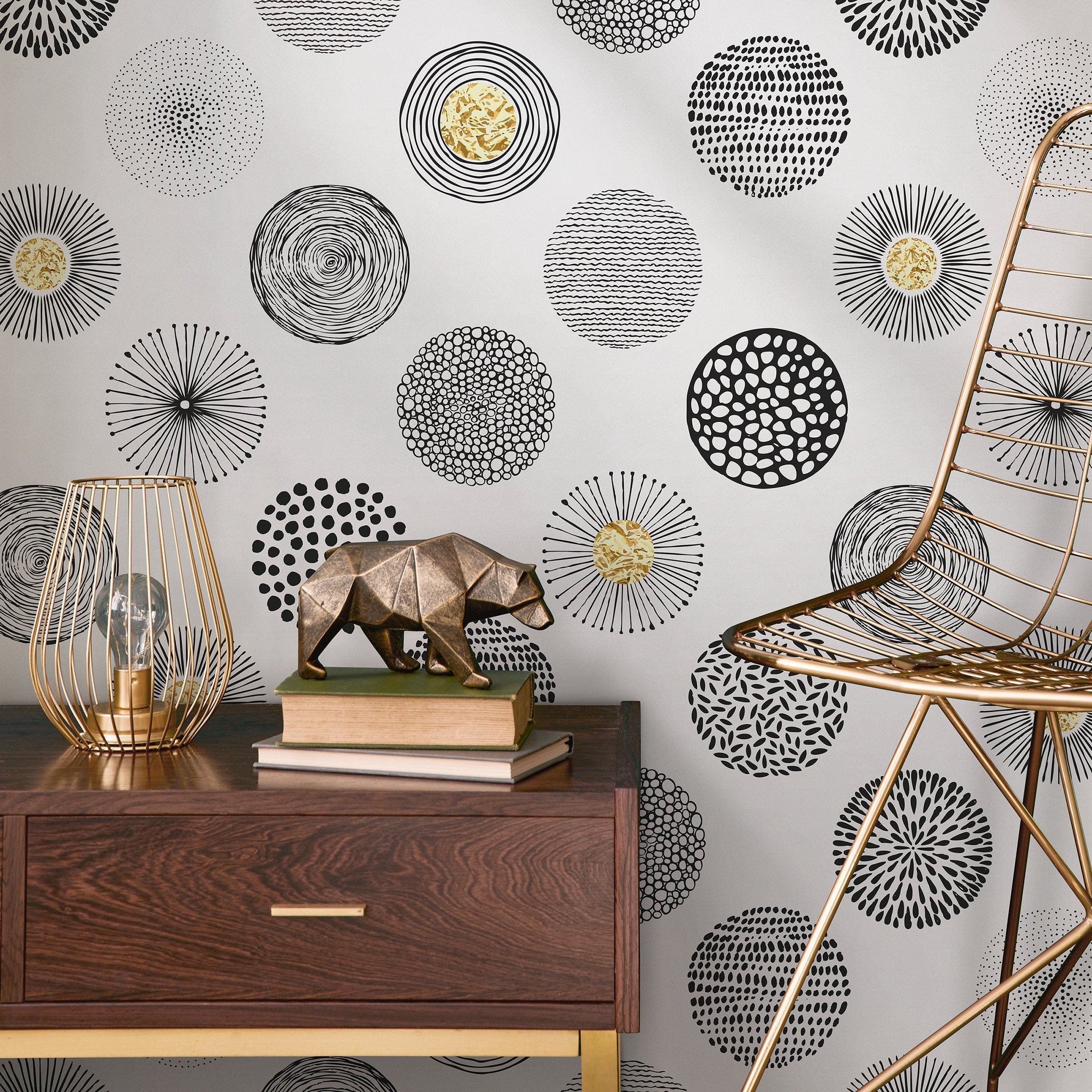 Geometric Wallpaper With Hand-drawn Circles In Black And Gold - A029