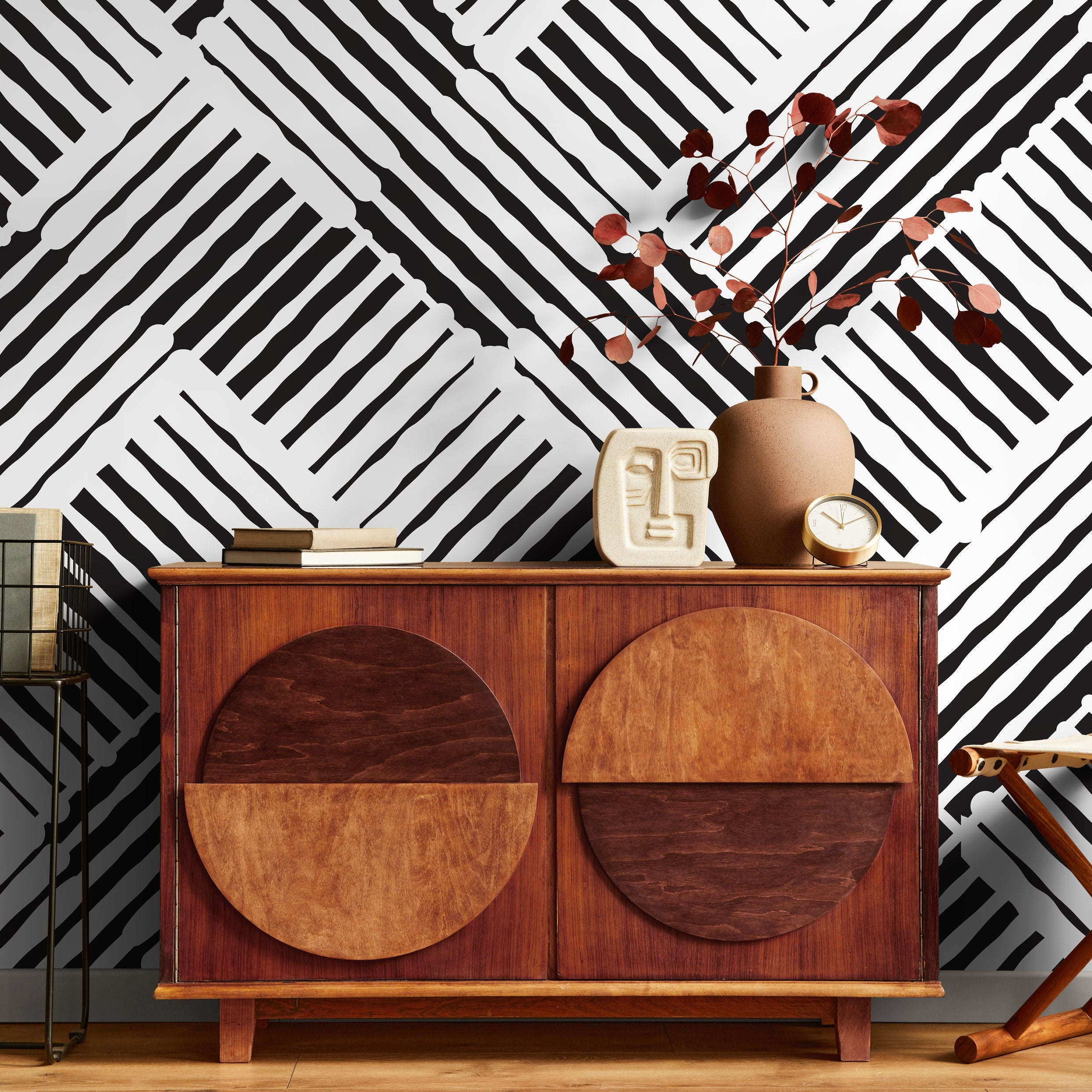 Abstract Wallpaper With A Bold Woven Line Motif In Black And White - B409