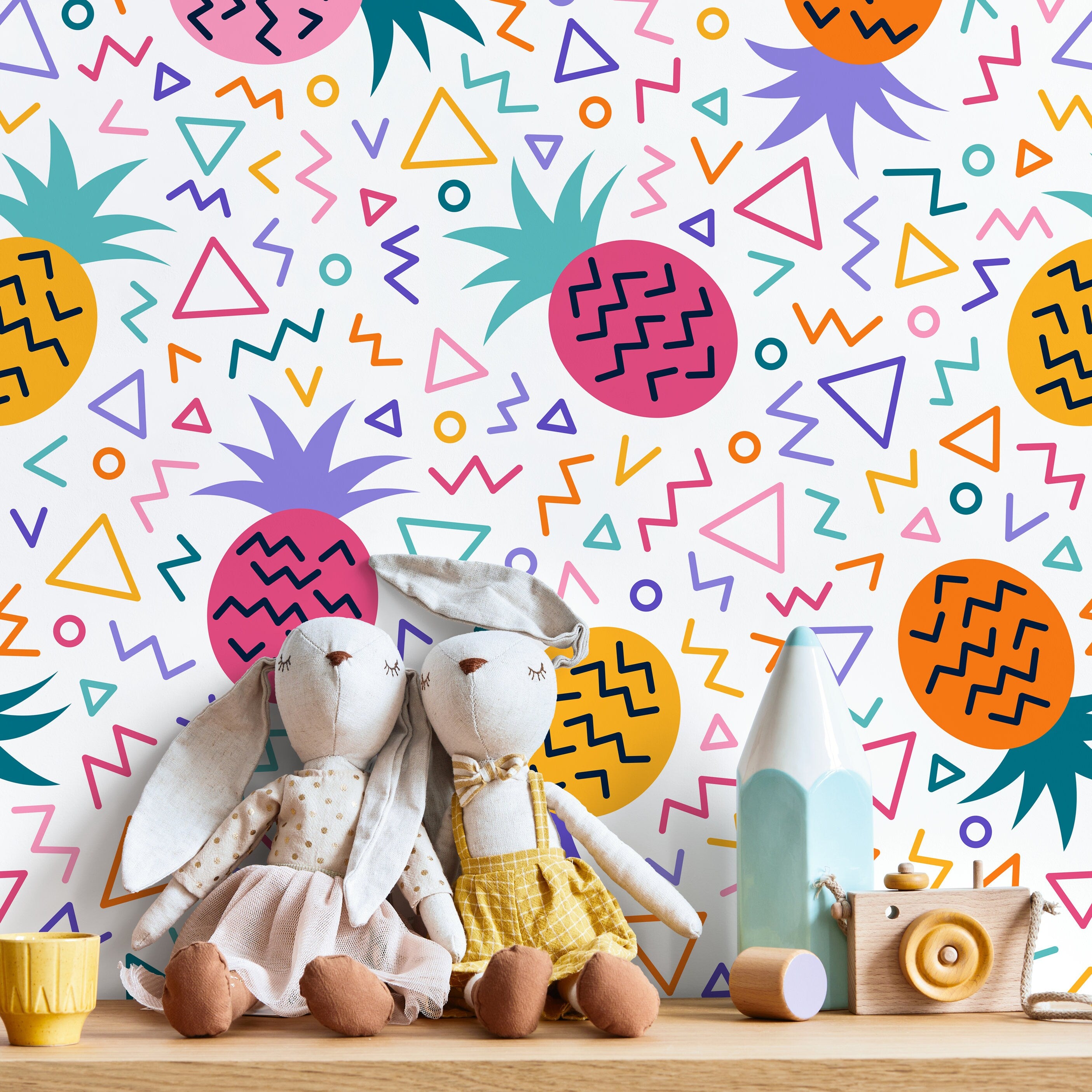 Pineapple Wallpaper With Geometric Shapes In Pink, Orange, And Teal - B268