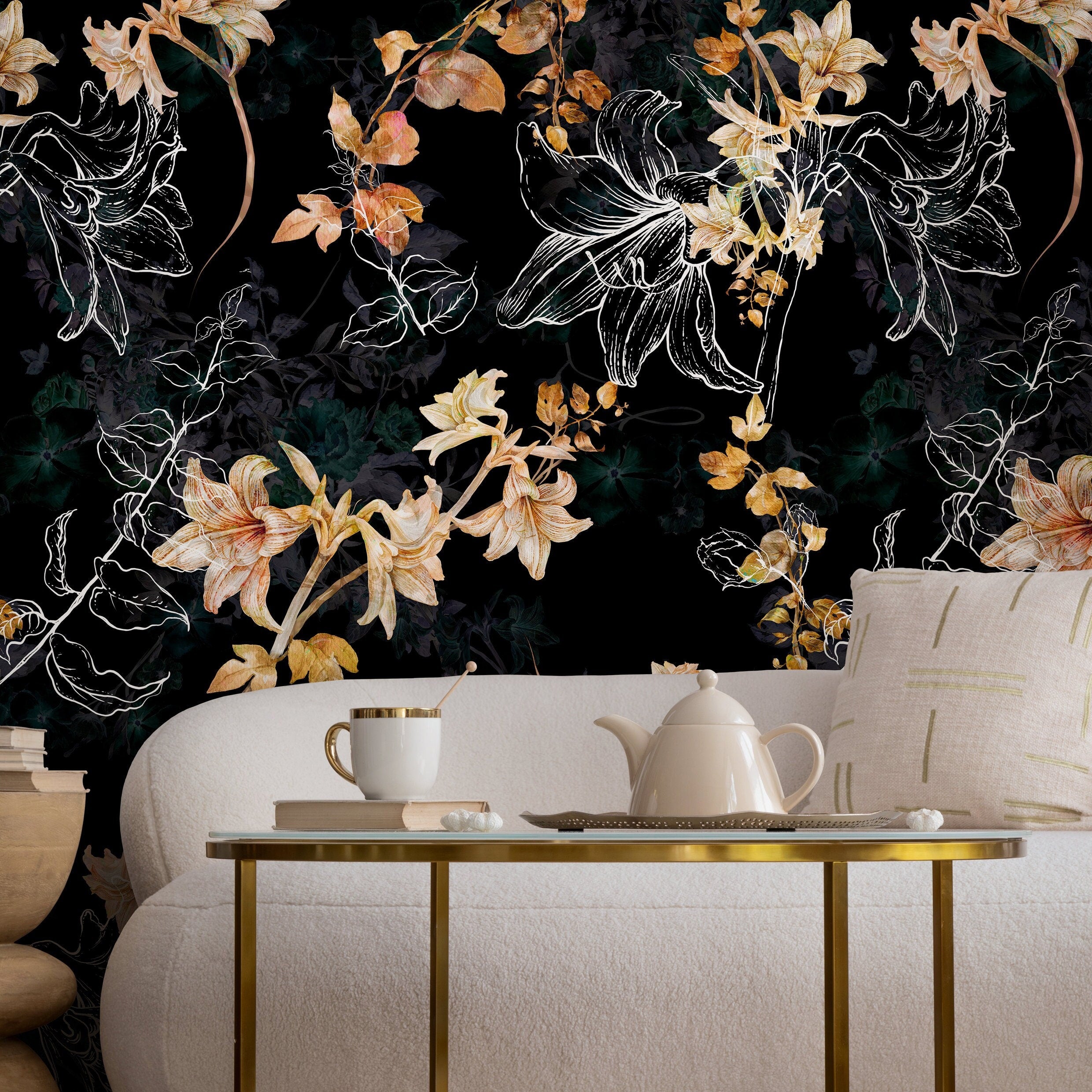 Floral Wallpaper With Sketched And Painted Lilies In Black, Gold, And White - B272
