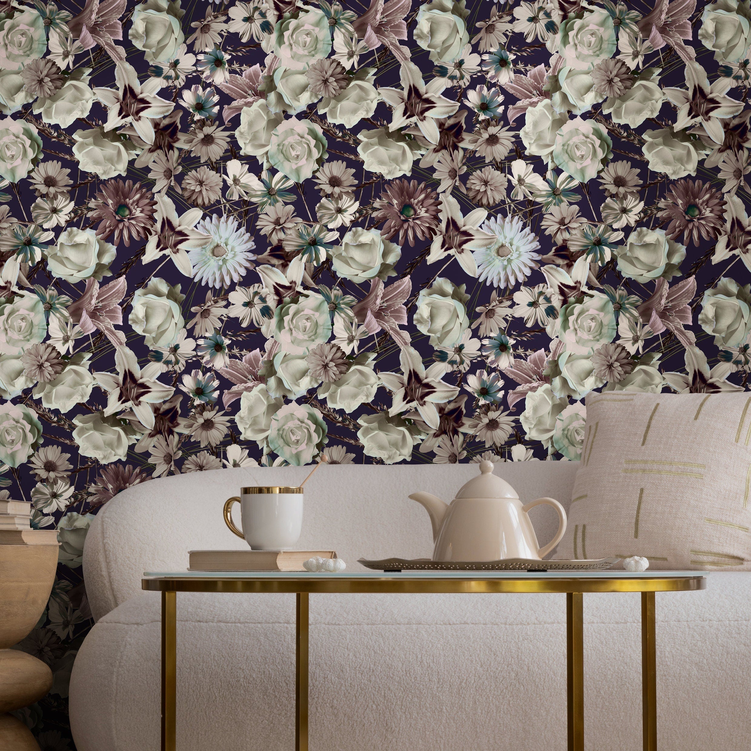 Floral Wallpaper Featuring A Moody Bouquet In Dark Purple, Green, And Mauve - B558