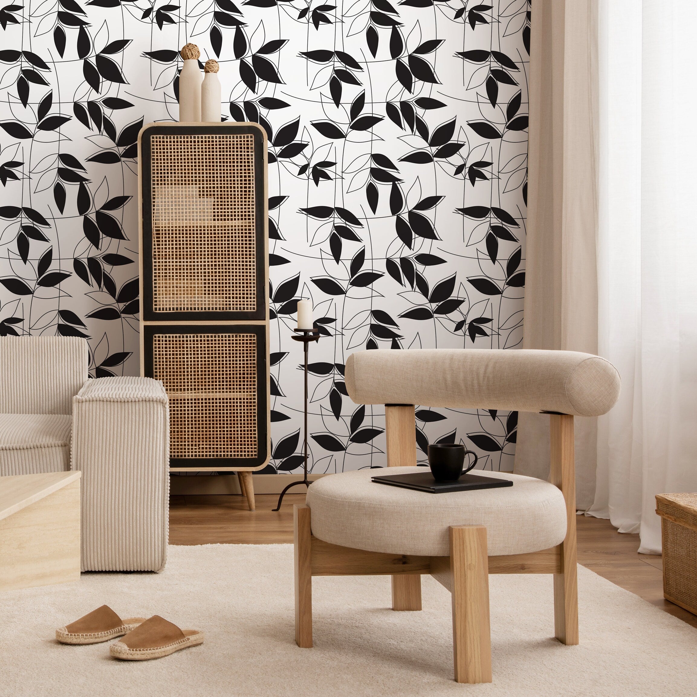 Botanical Wallpaper With A Modern Leaf Trellis In Black And White - B683