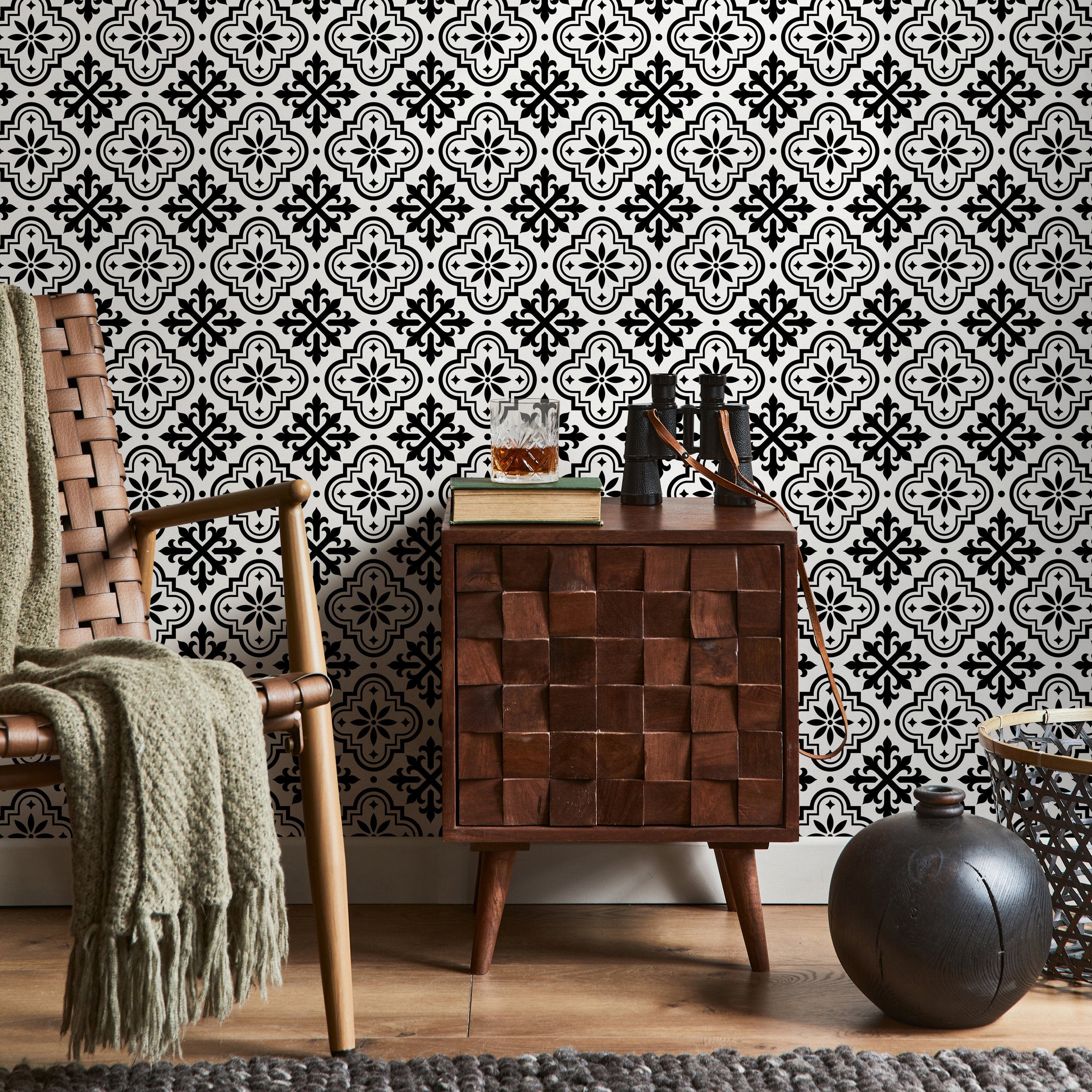 Tile Wallpaper With A Spanish Geometric Motif In Black And White - B805