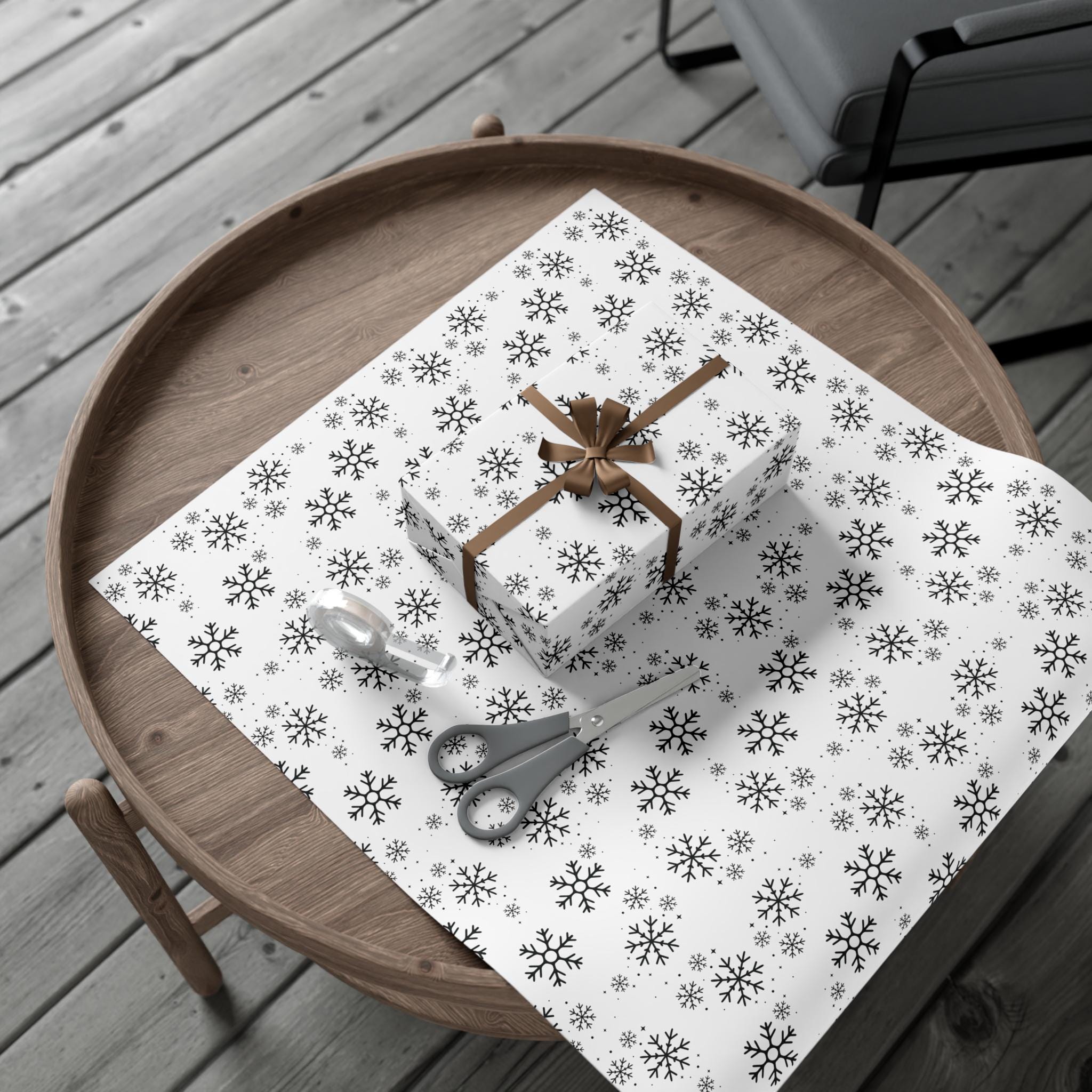 Black Snowflakes Wrapping Paper