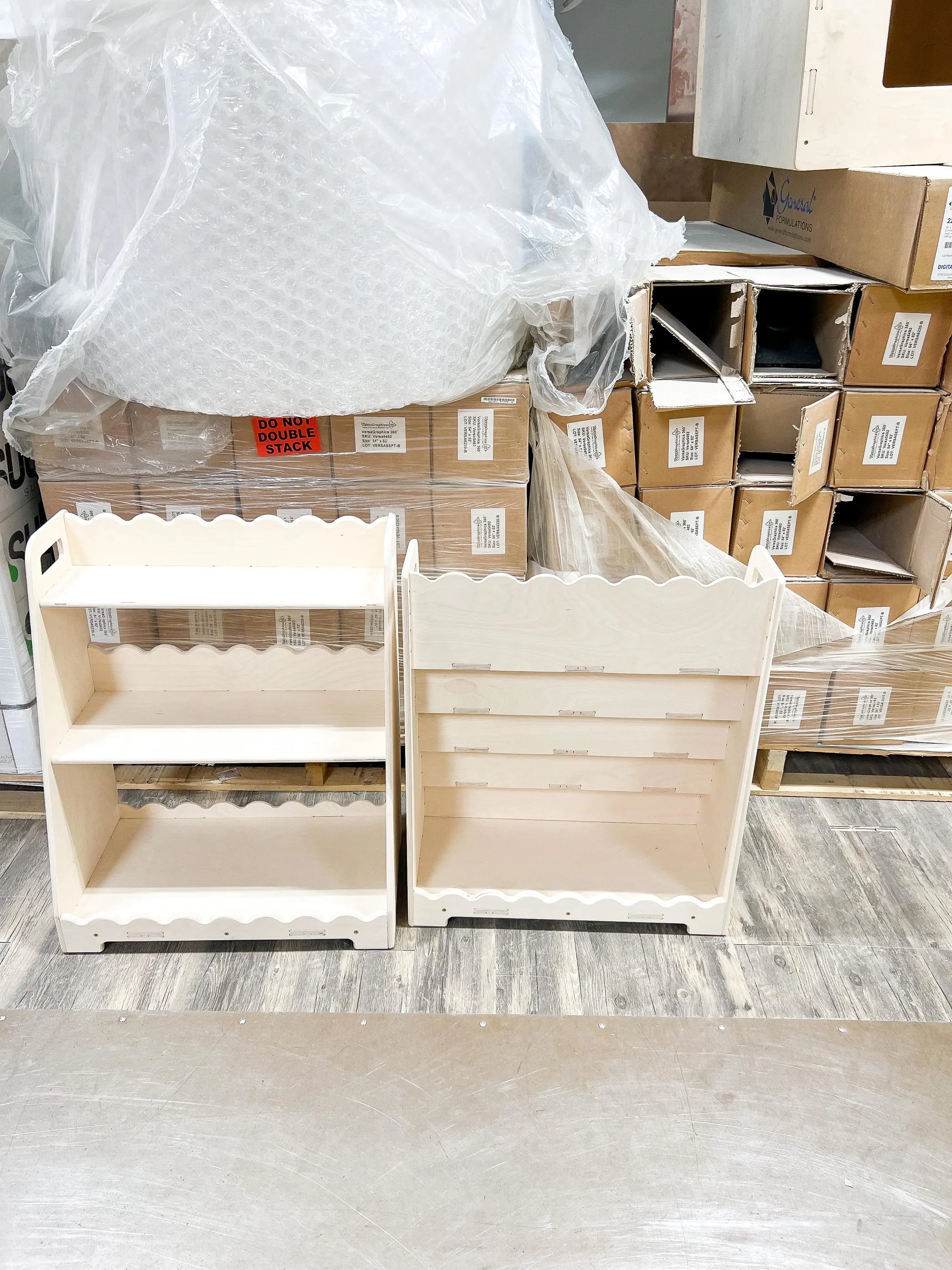 Lori Scalloped- Bookshelf + Toy Shelf Set