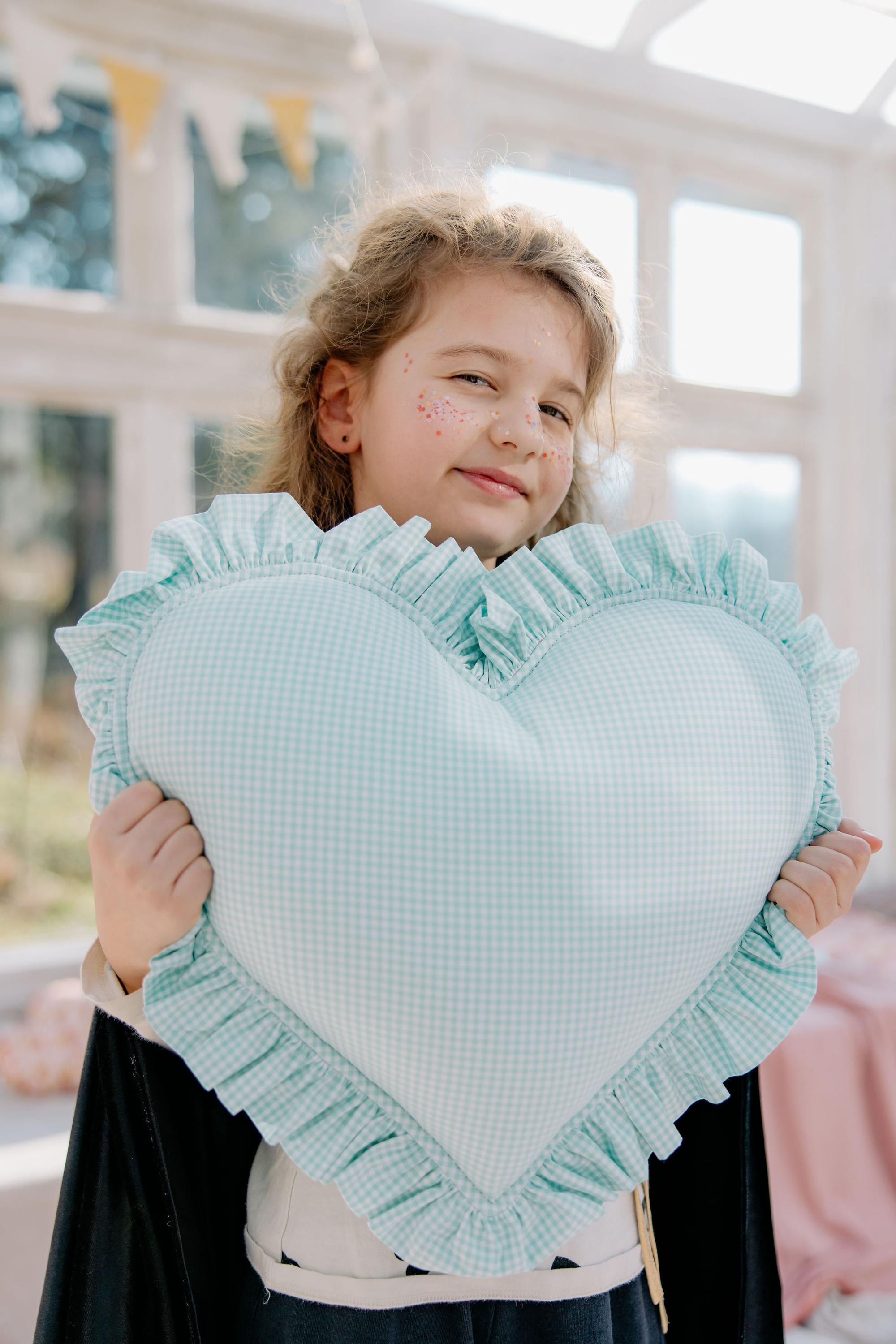 "mint" Heart Pillow With Checkered Frill
