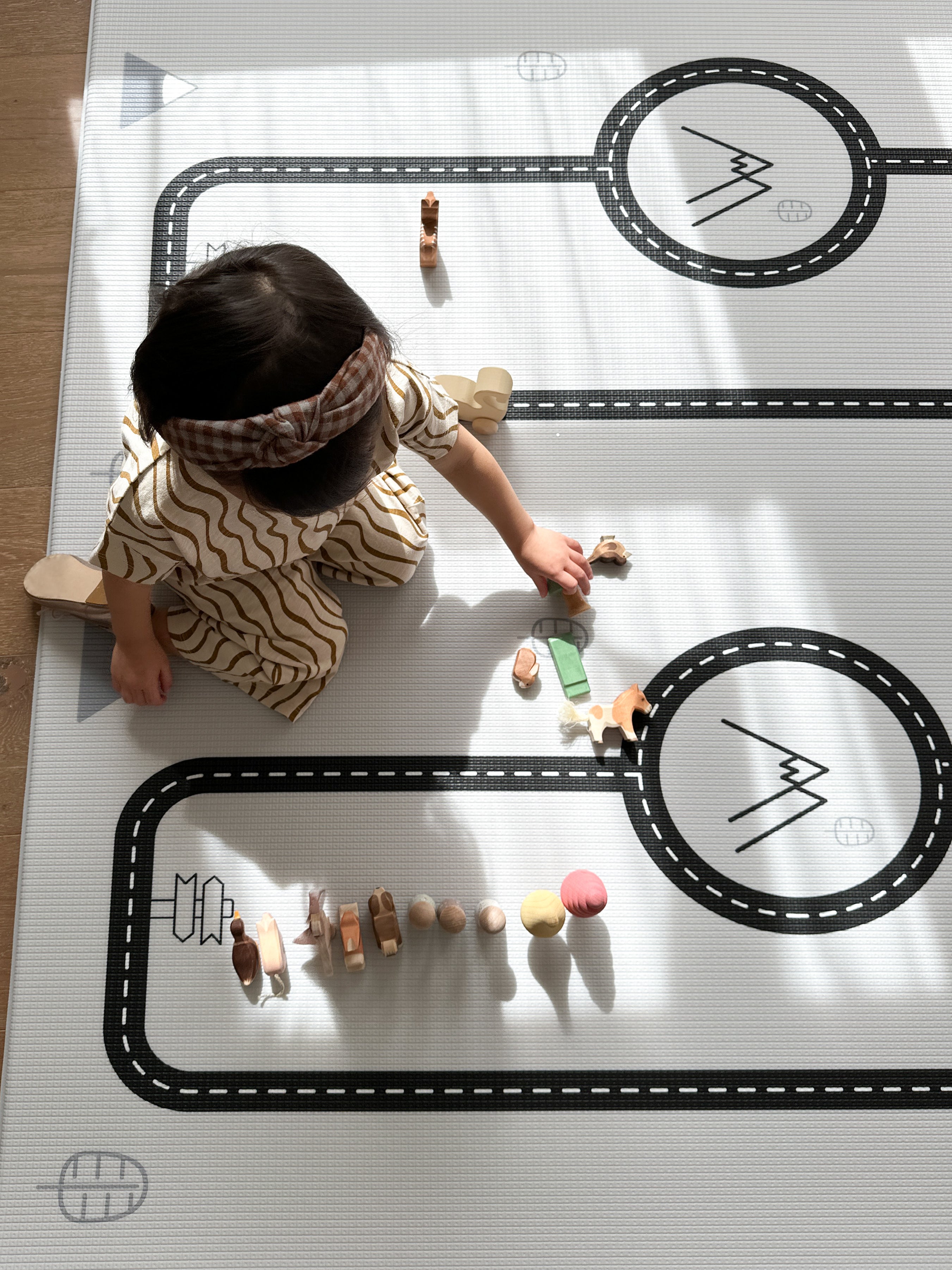 Little Bot Baby Play Mat (ofie Mat, Country Road + Triangle)