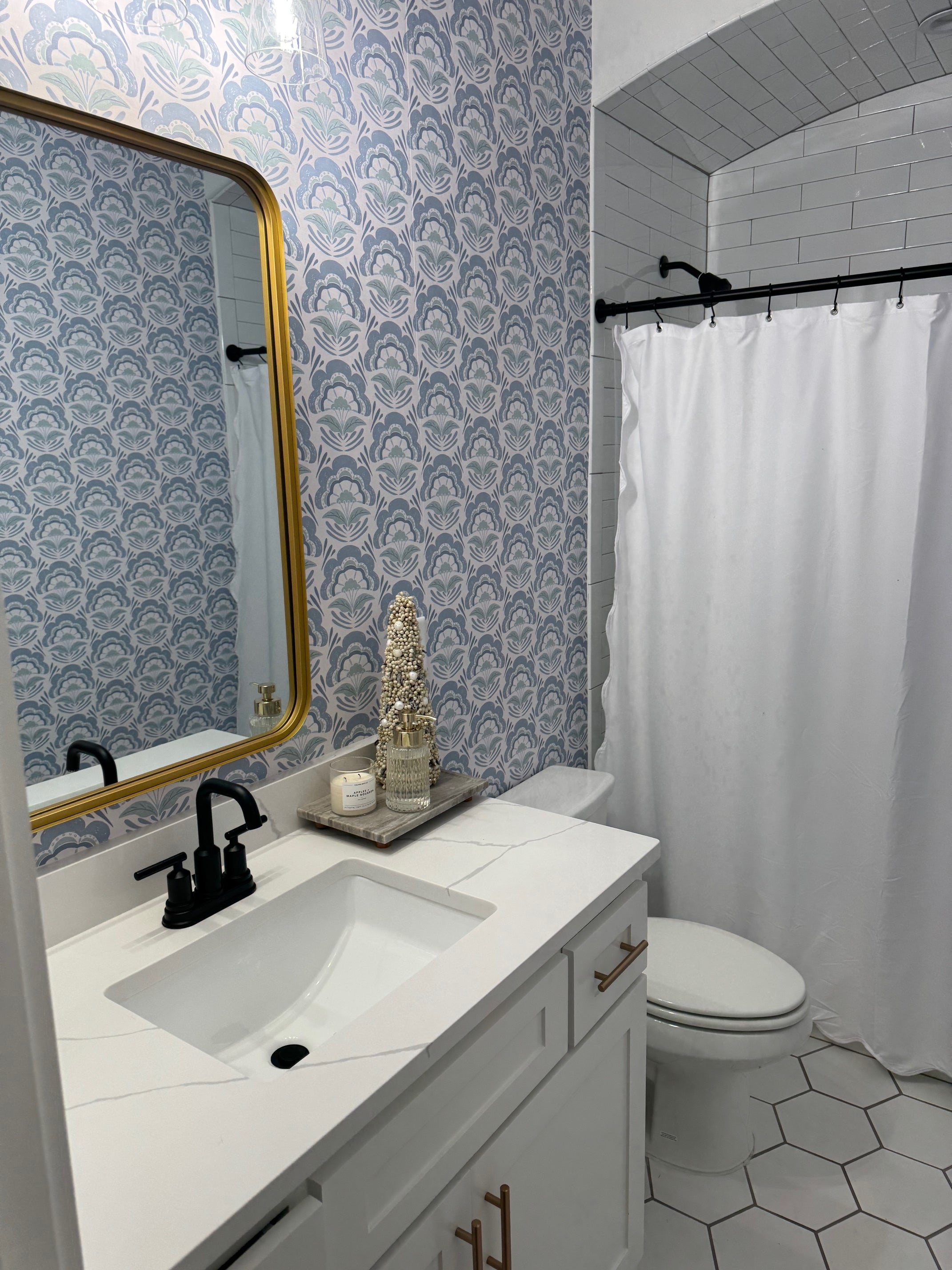 Brynn Wallpaper By Hufton Studio