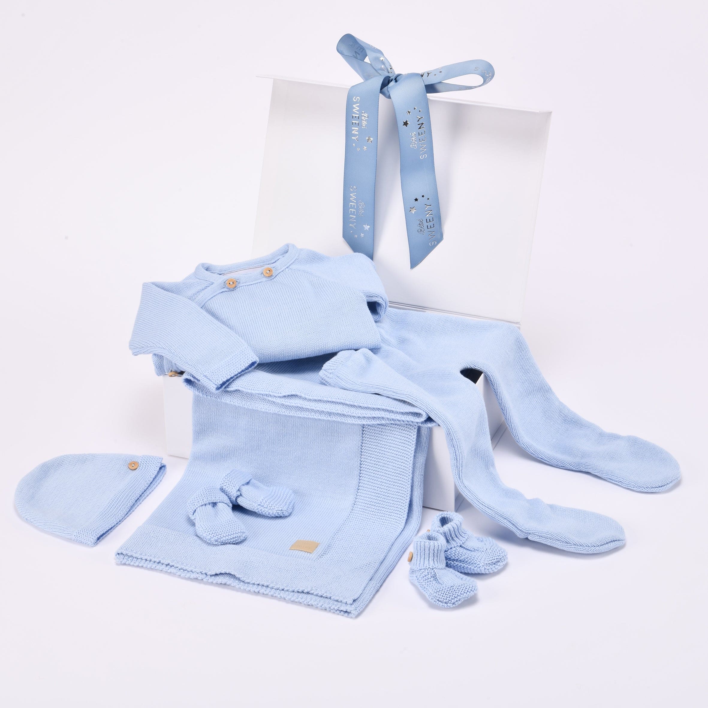 Petit Sweeny Gift Box | Boys Blue Organic Cotton Knit Set (6)