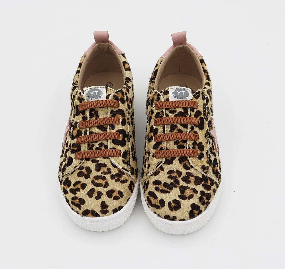 Low Top Sneakers - Leopard / Pink Star