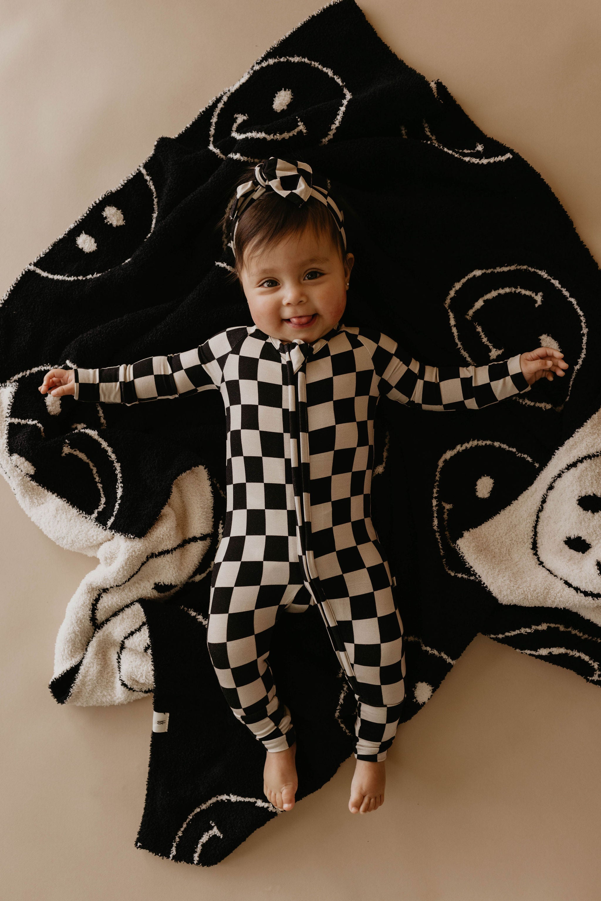 Plush Blanket | Just Smile Black & White