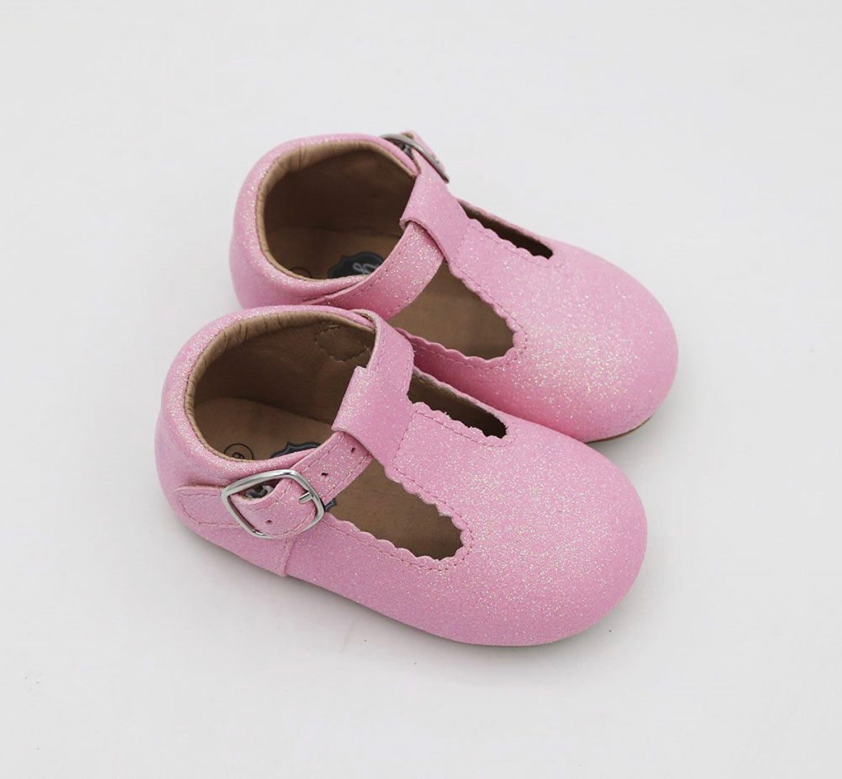 T-straps - Bright Pink