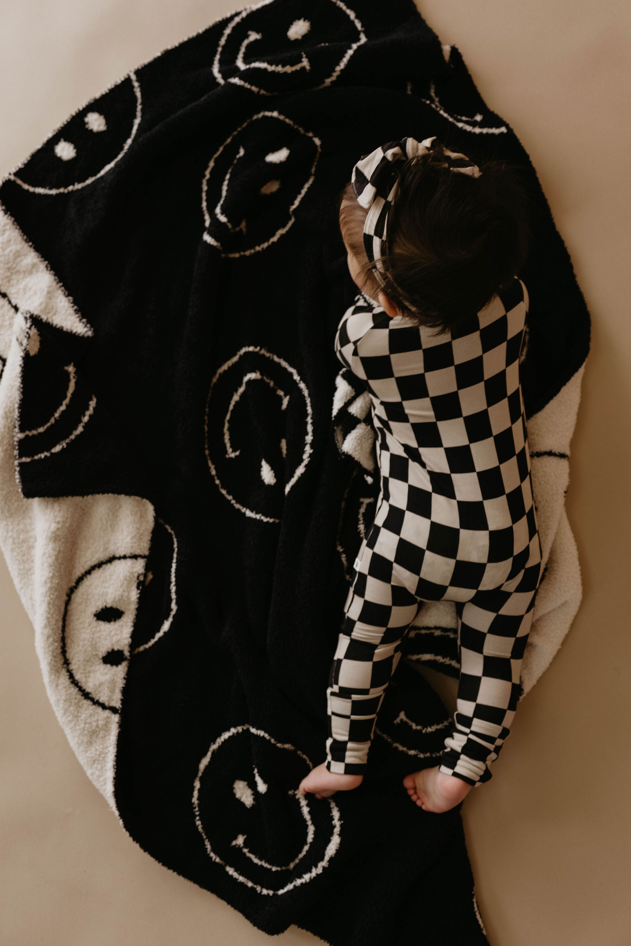 Plush Blanket | Just Smile Black & White