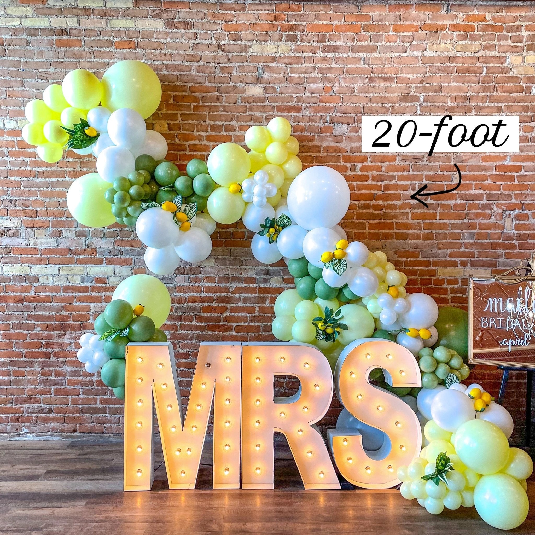Dolce Vita Lemon Balloon Garland Kit