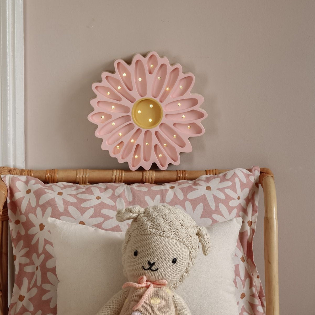 Little Lights Daisy Lamp