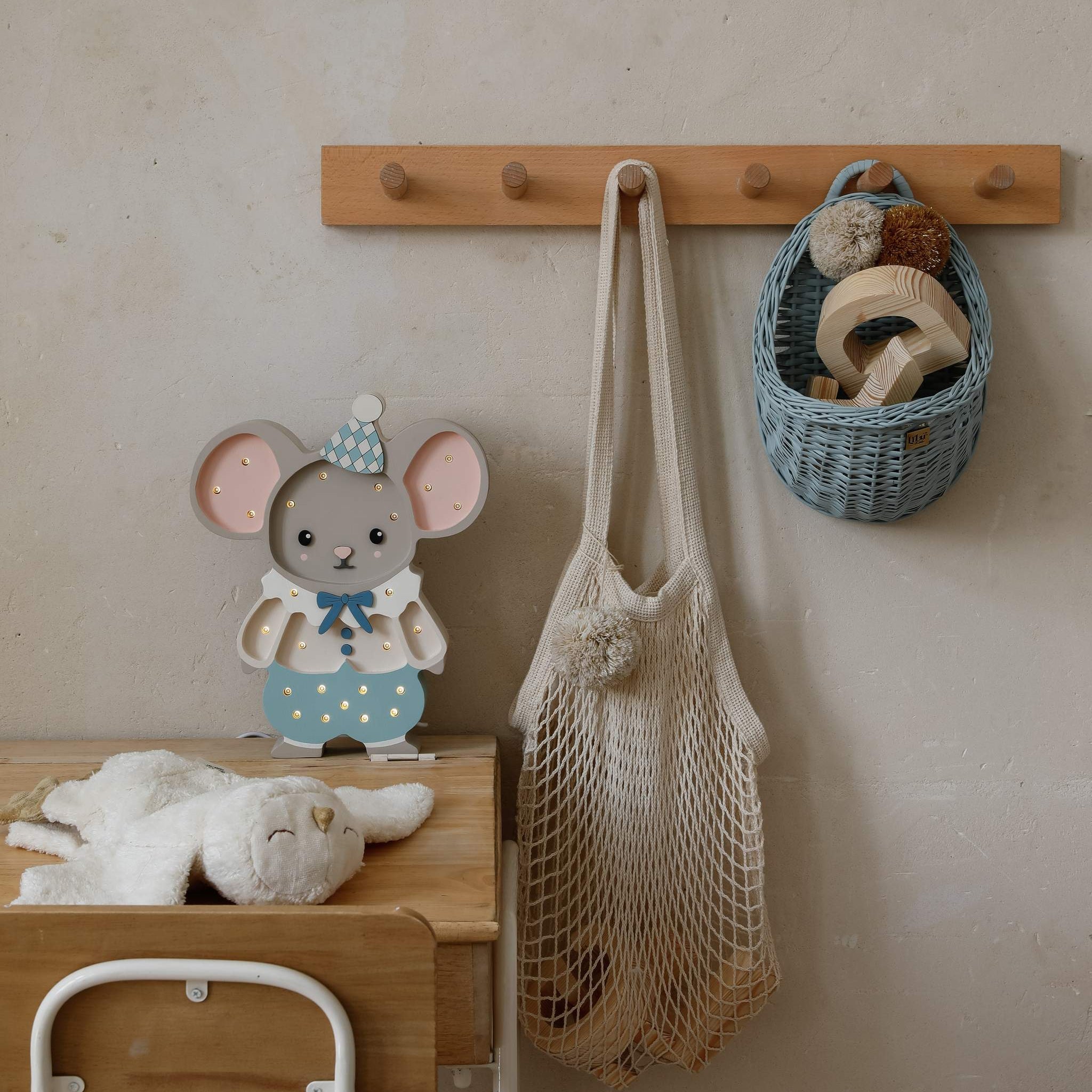Felix The Mouse Lamp