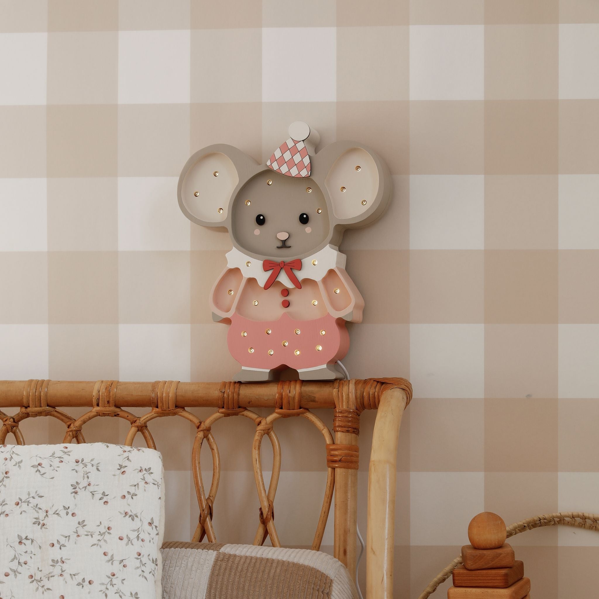 Felix The Mouse Lamp