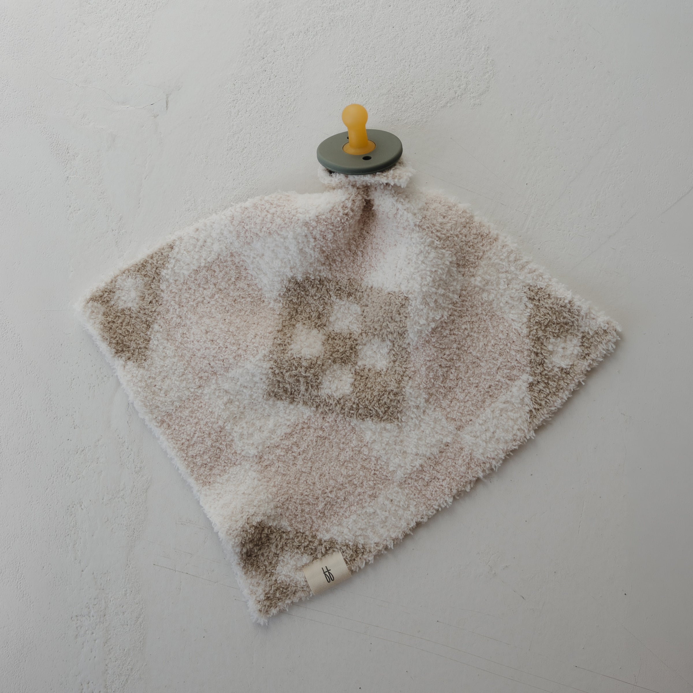 Lovey | Cottage Quilt