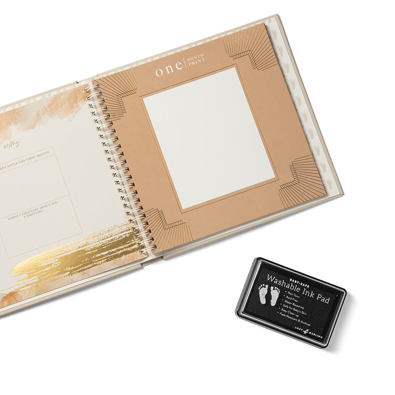 My Foot Book: Footprints Through The First Year